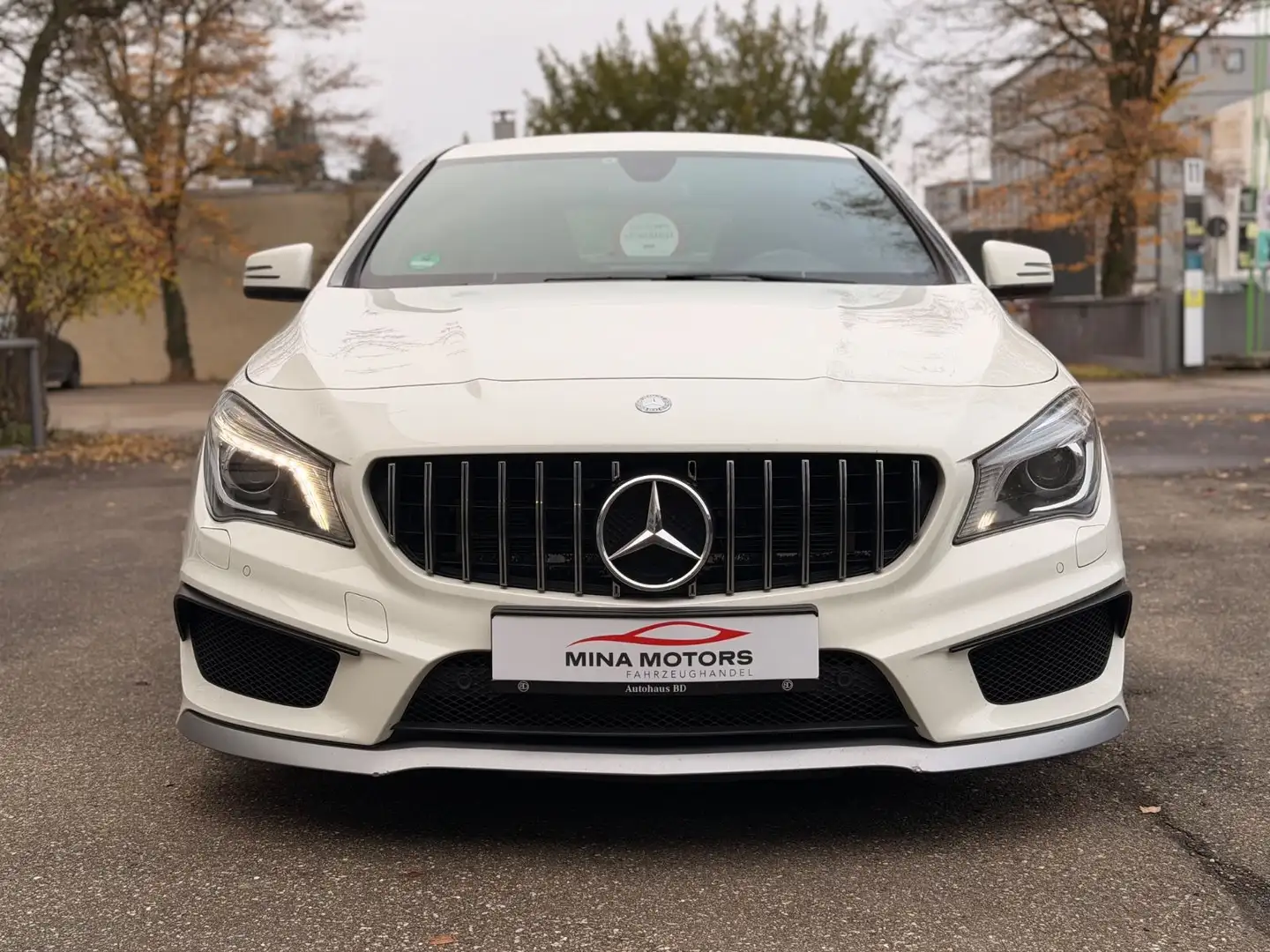 Mercedes-Benz CLA 45 AMG 4Matic Sportabgas LED Blanc - 2