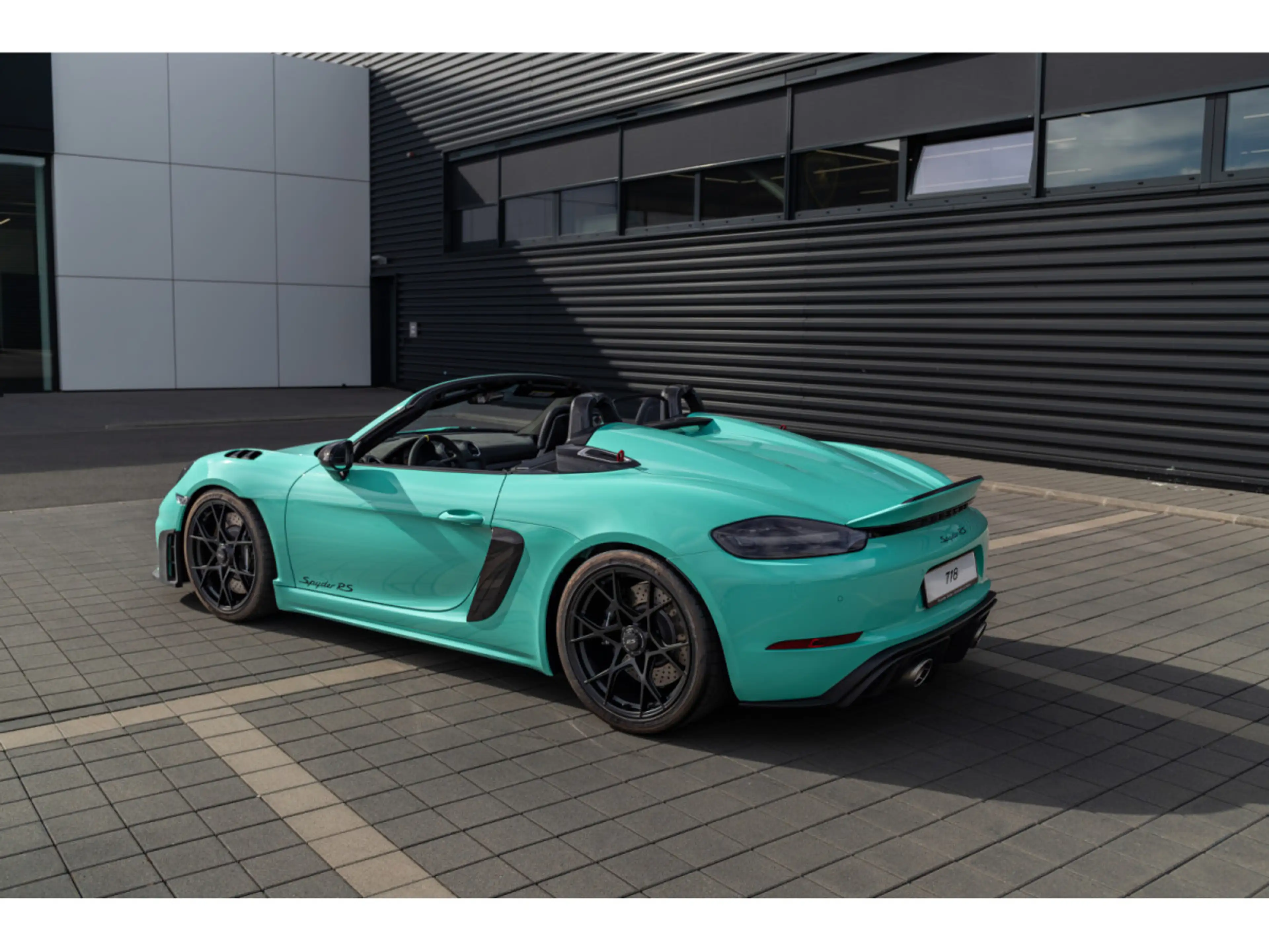Porsche 718 Spyder 718 Spyder RS — photo 11