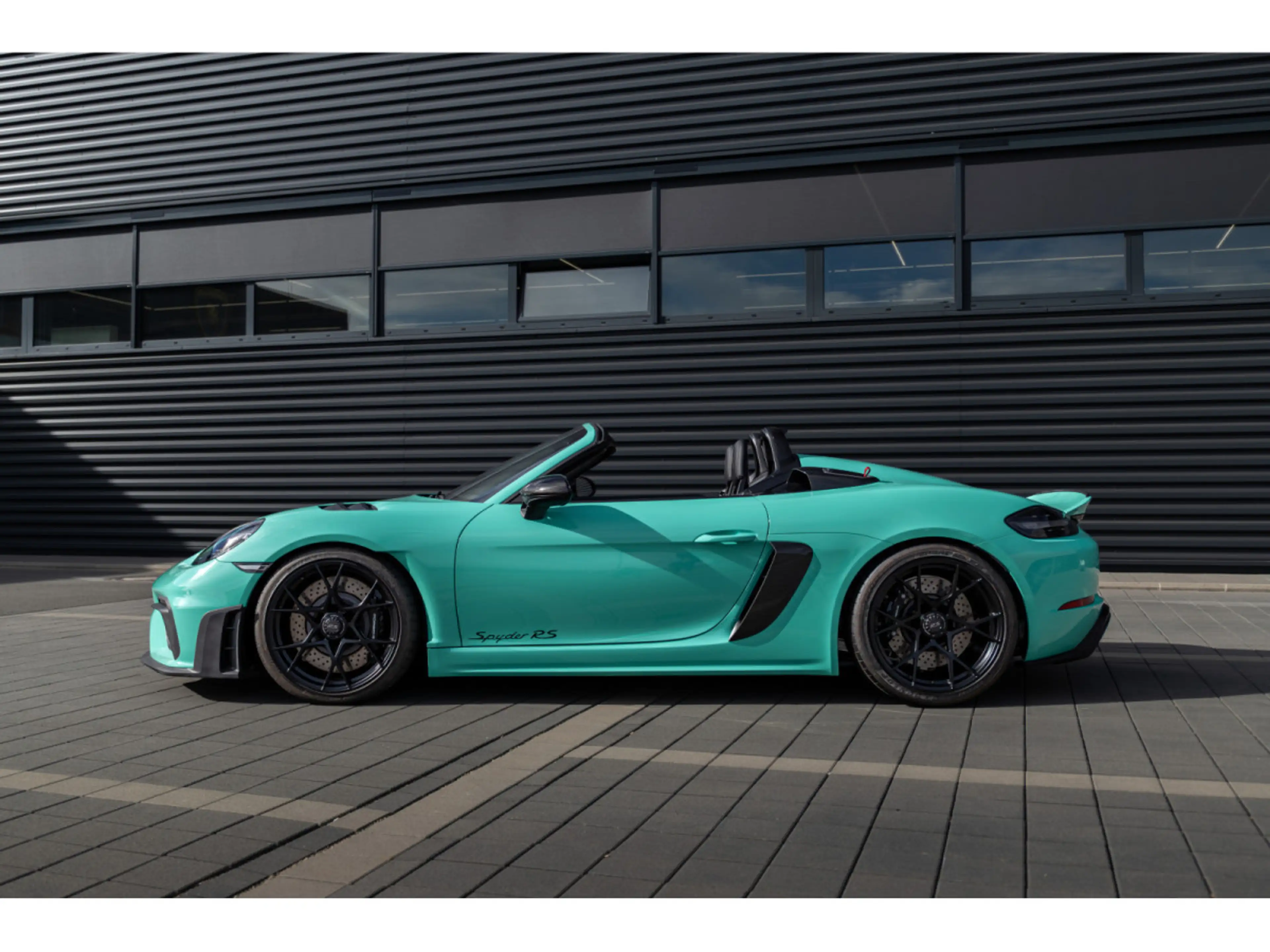 Porsche 718 Spyder 718 Spyder RS — photo 14