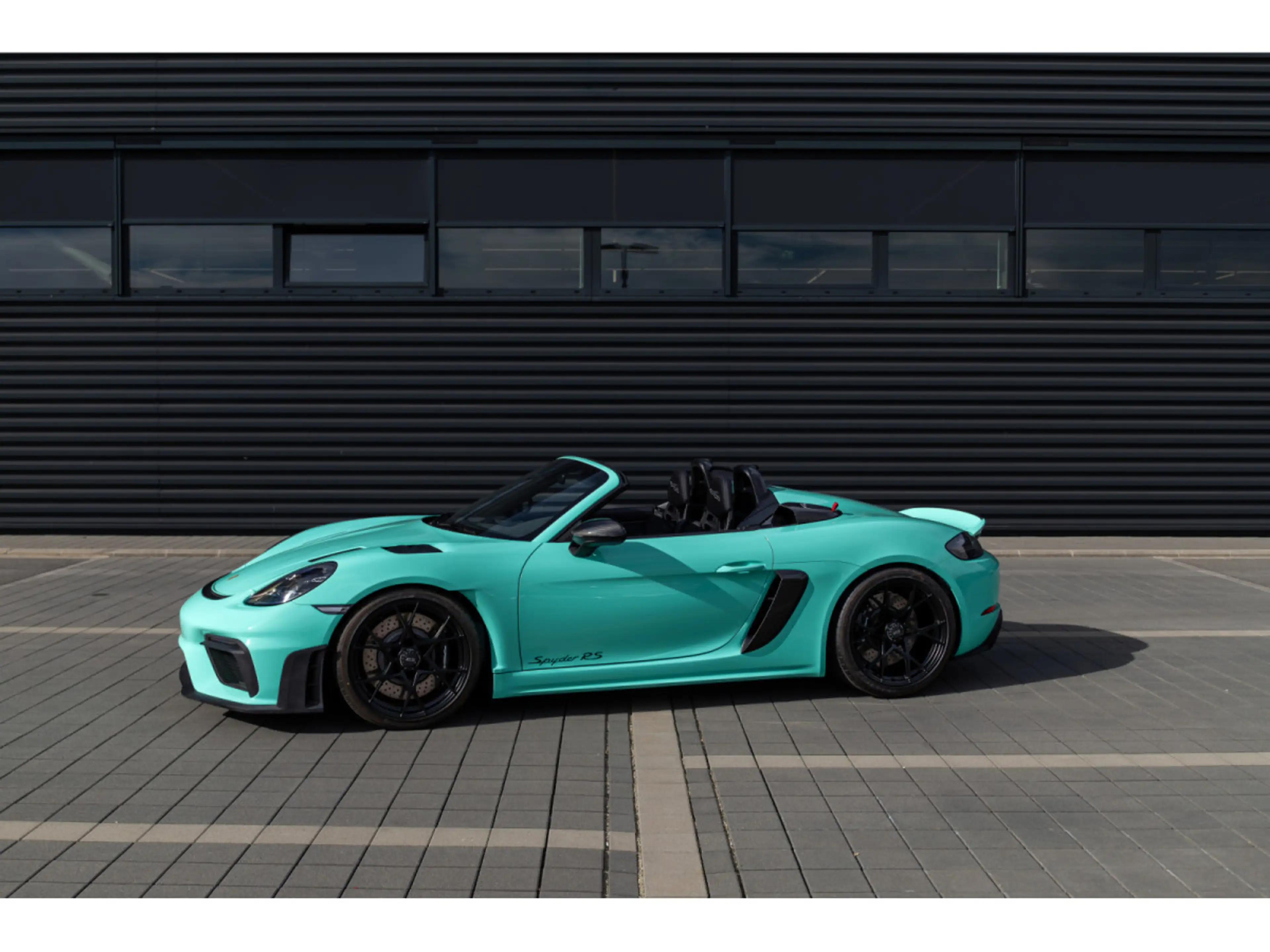 Porsche 718 Spyder 718 Spyder RS — photo 8