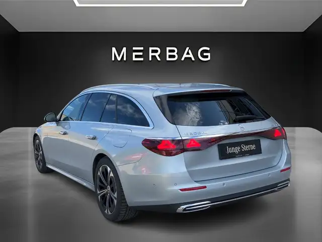 Mercedes-Benz E-Class view 2