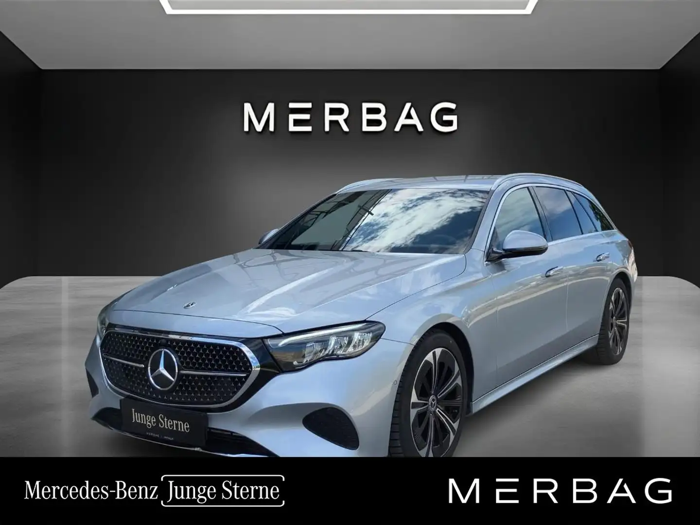 Mercedes-Benz E 300 de 4MATIC T-Modell Silber - 1