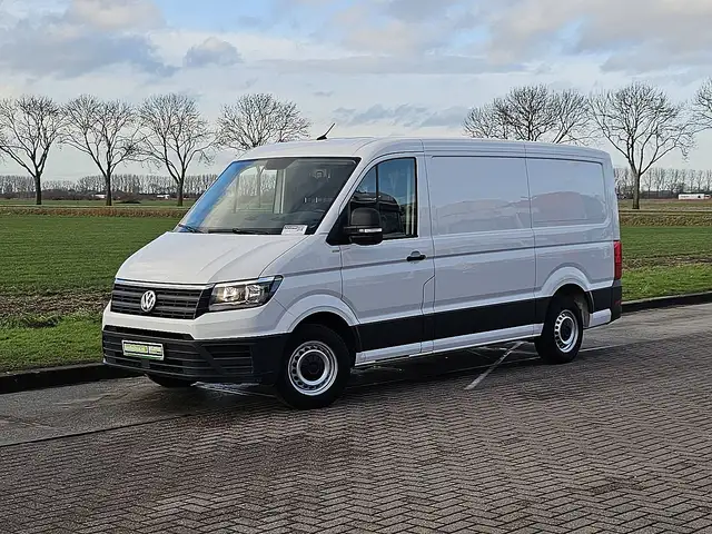 Volkswagen Crafter 30 2.0 TDI 102 L2H1 Airco Cruise Trekhaak Euro6