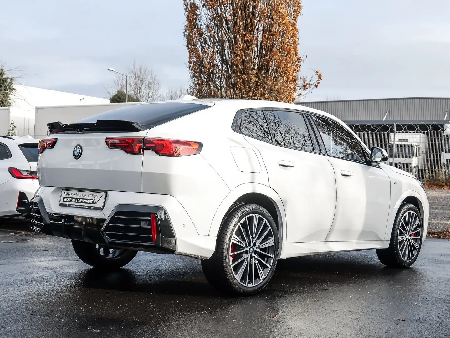 BMW X2 sDrive20i M Sport HUD ACC RFK NAVI LED DAB Weiß - 2
