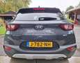 Kia Stonic 1.0 T-GDi Sports Edition. 1e Eig. NL-Auto ! Full-M Grijs - thumbnail 3
