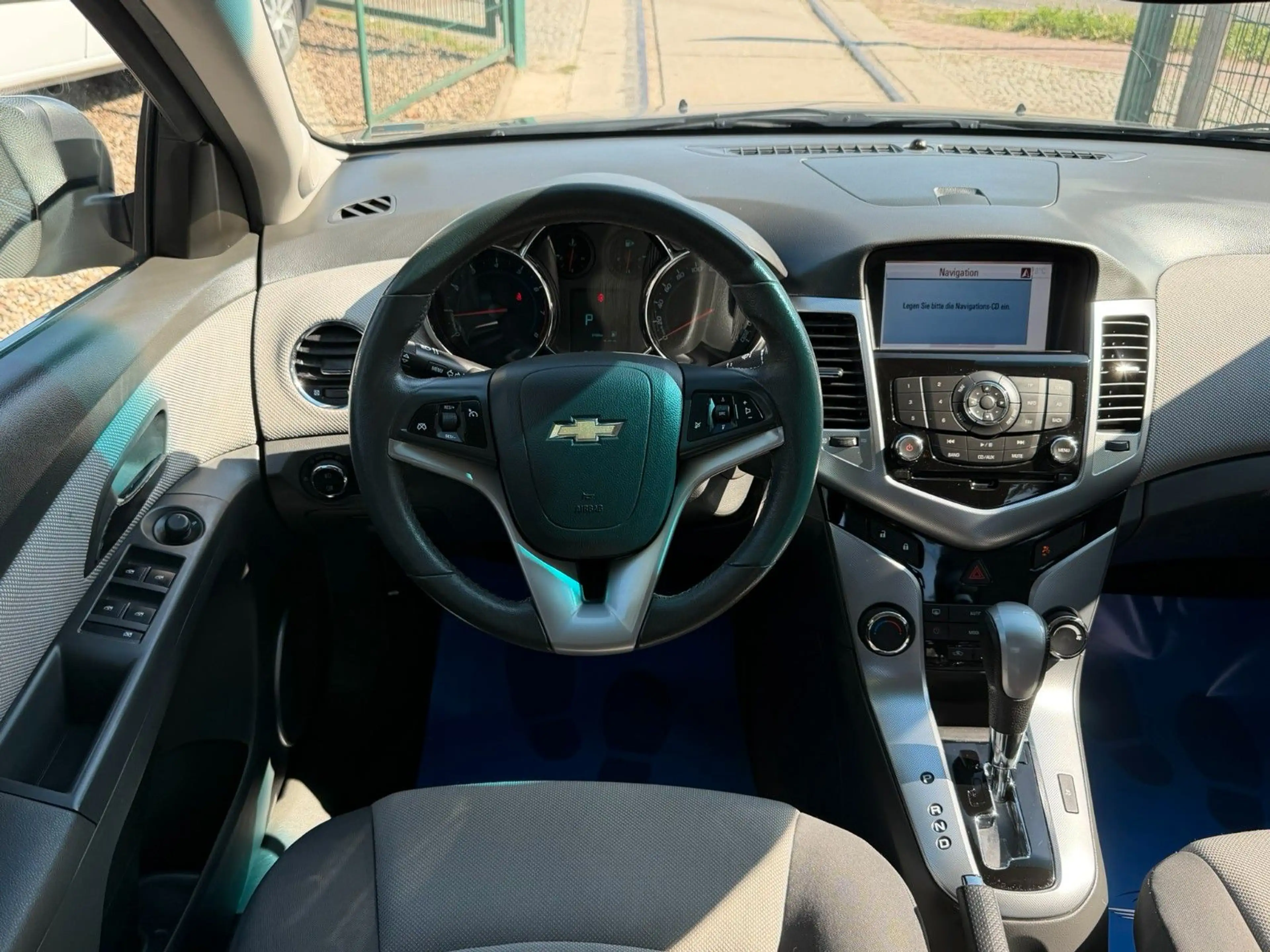 Chevrolet Cruze LT *Aut.*Navi*PDC*MFL* TÜV Neu — photo 12