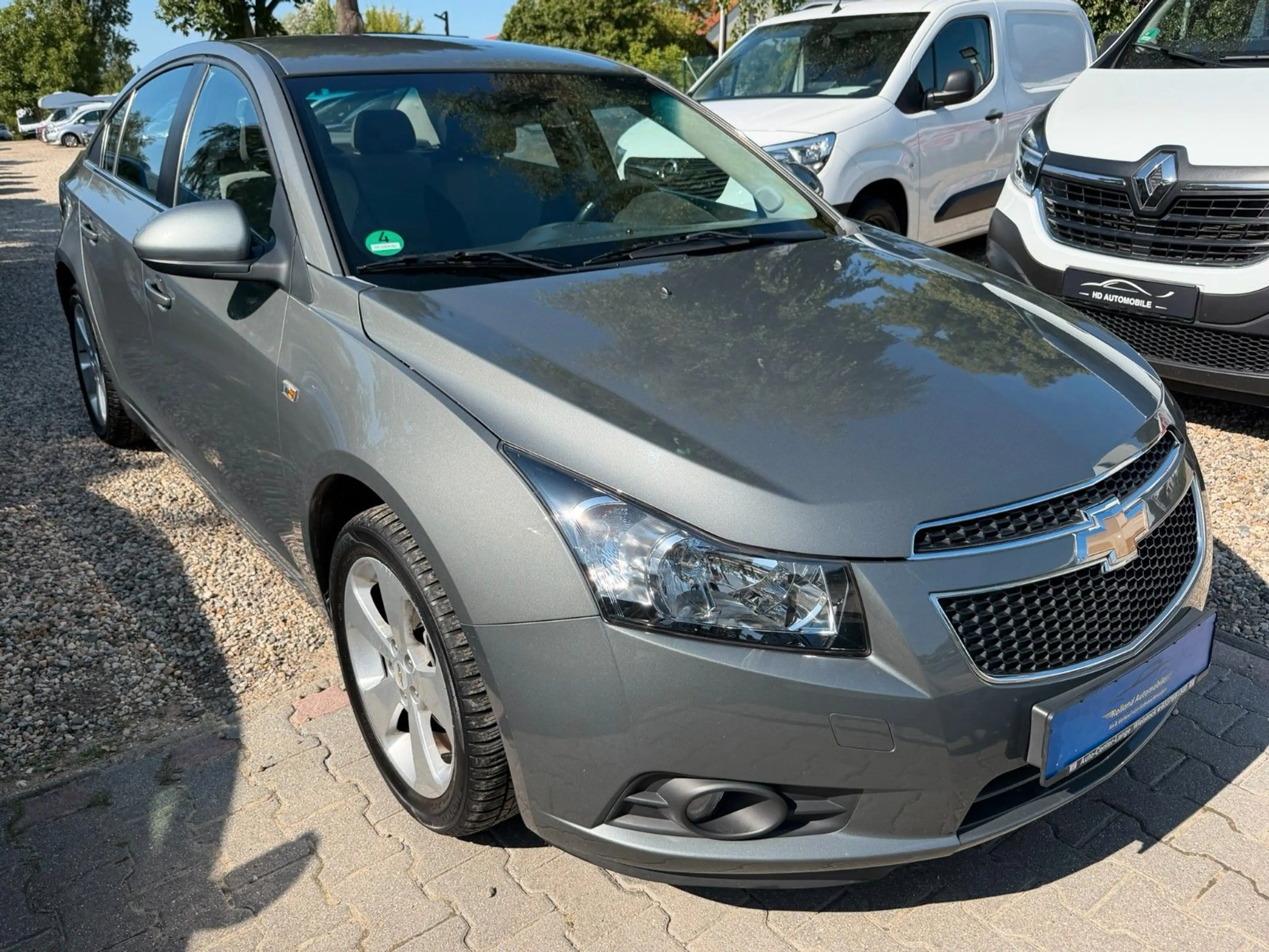 Chevrolet Cruze LT *Aut.*Navi*PDC*MFL* TÜV Neu — photo 2
