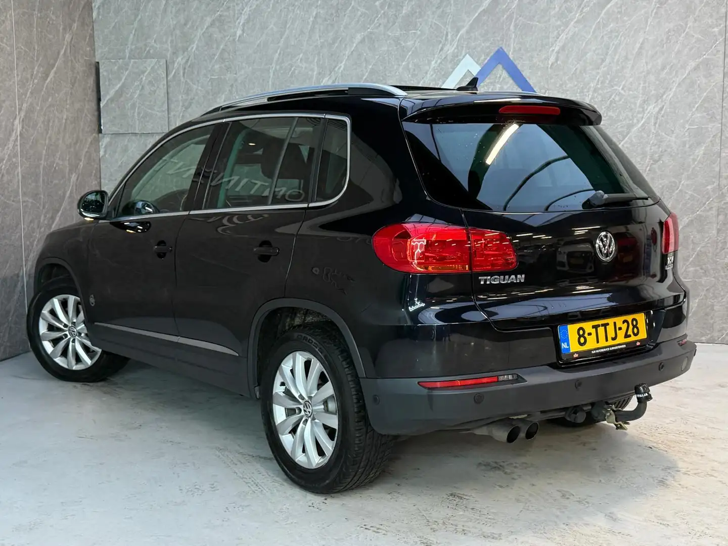 Volkswagen Tiguan 1.4 TSI / NAP / Goed Onderhouden / 2e Eigenaar Noir - 2
