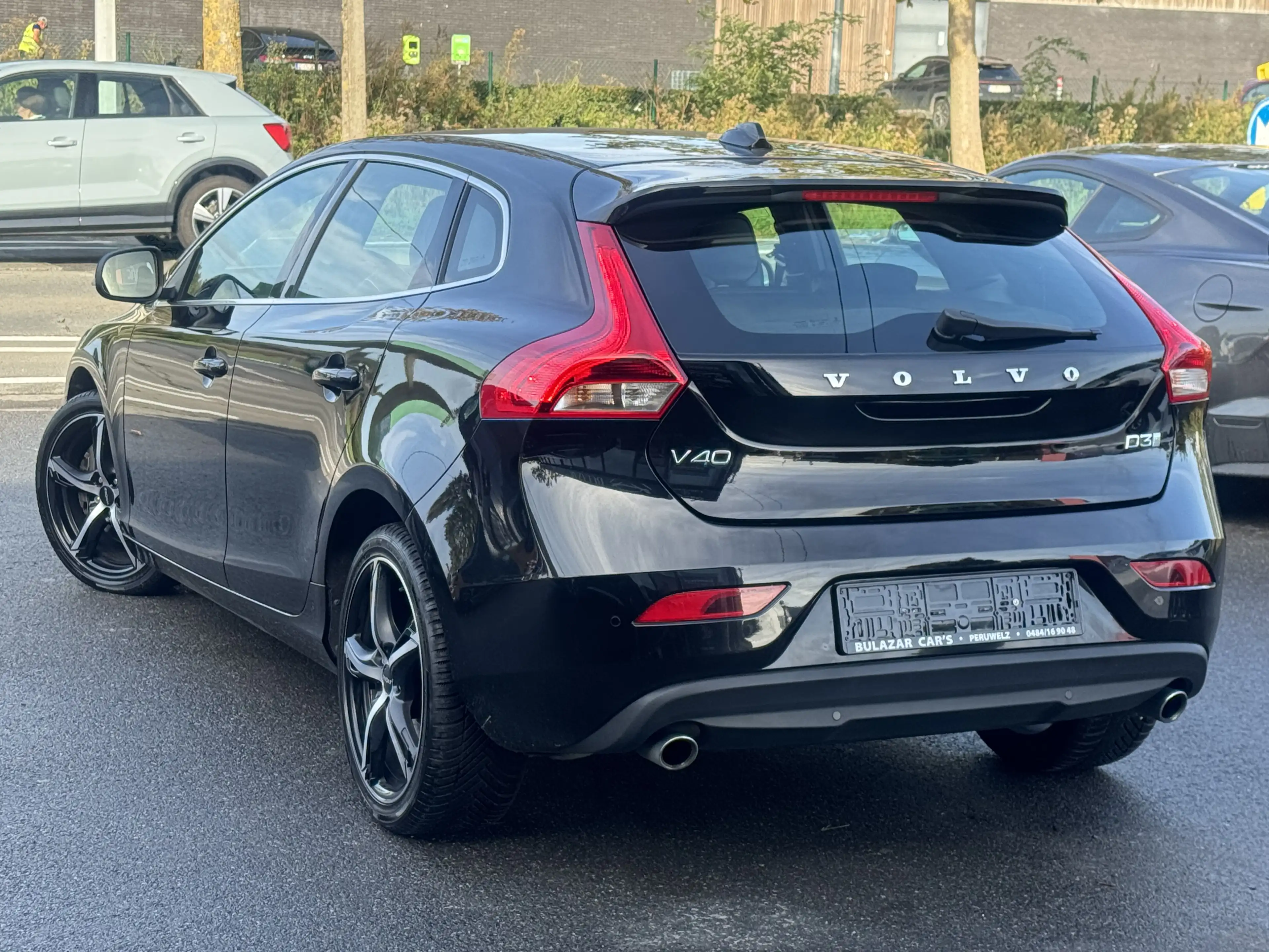 Volvo V40 V40 2.0 D3 Eco Inscription*NAVI*CUIR*LED*FULL CARNET*GARANTIE — photo 4