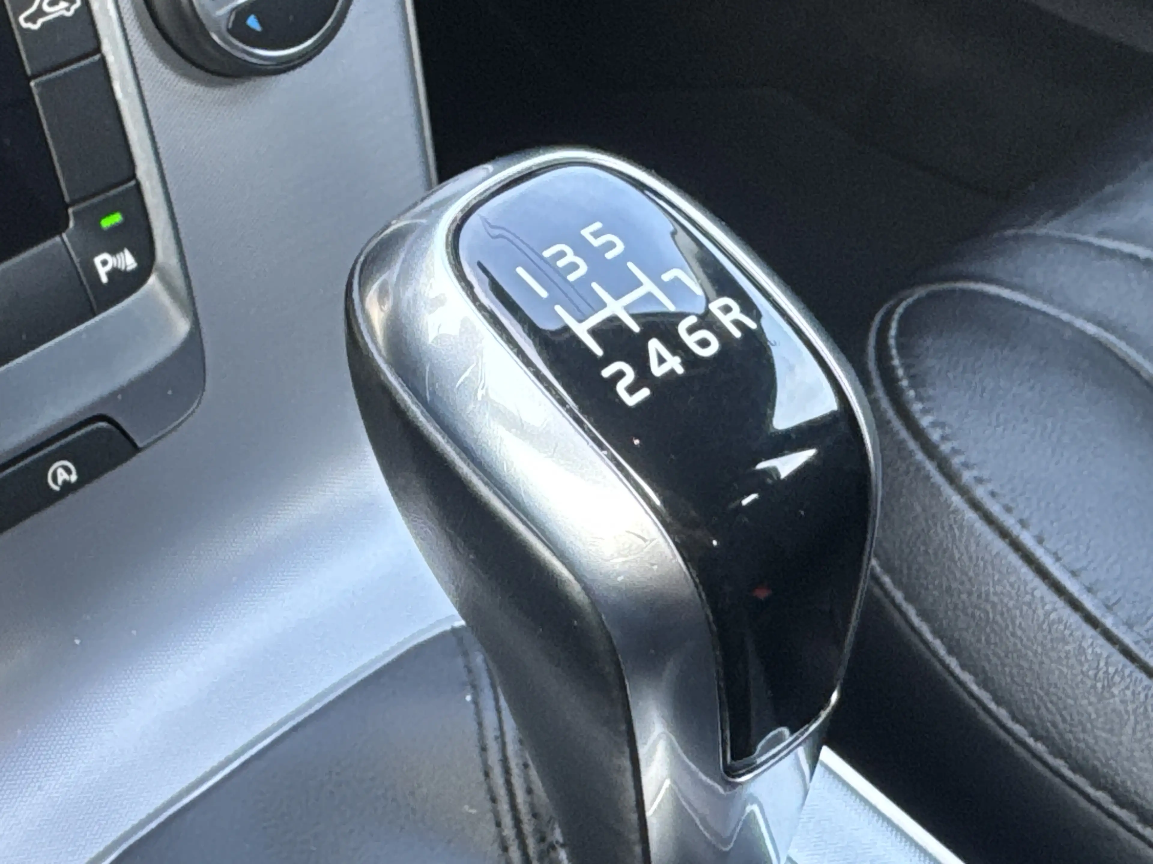 Volvo V40 V40 2.0 D3 Eco Inscription*NAVI*CUIR*LED*FULL CARNET*GARANTIE — photo 15