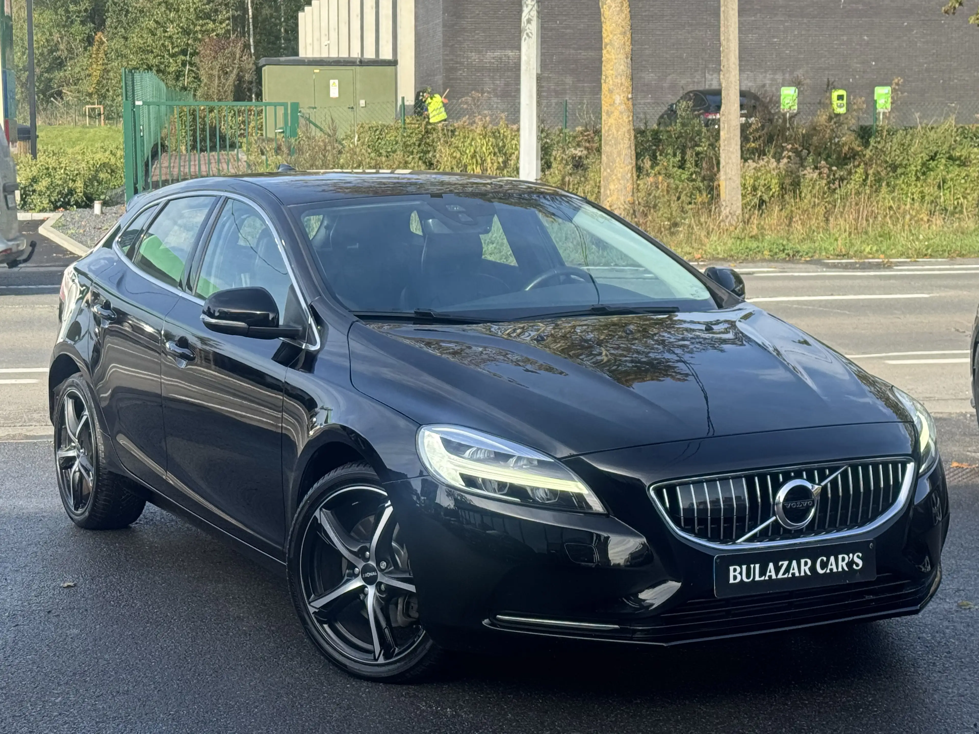 Volvo V40 V40 2.0 D3 Eco Inscription*NAVI*CUIR*LED*FULL CARNET*GARANTIE — photo 3