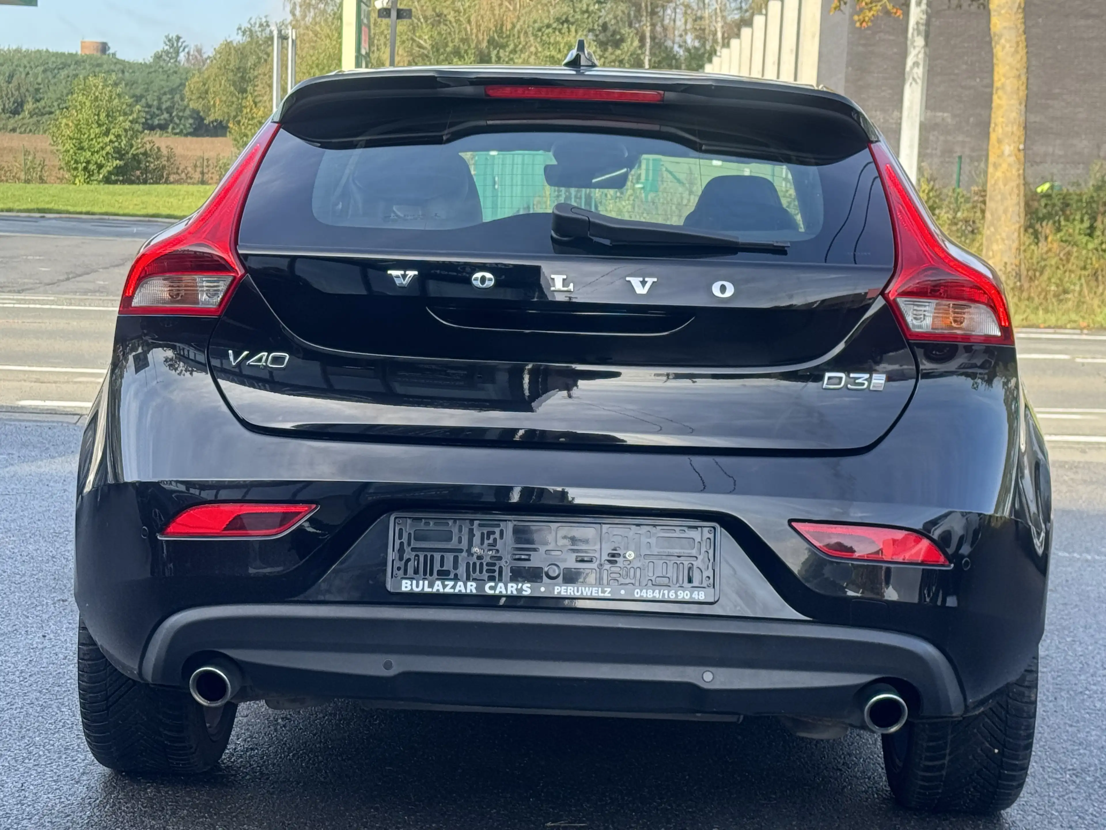 Volvo V40 V40 2.0 D3 Eco Inscription*NAVI*CUIR*LED*FULL CARNET*GARANTIE — photo 5