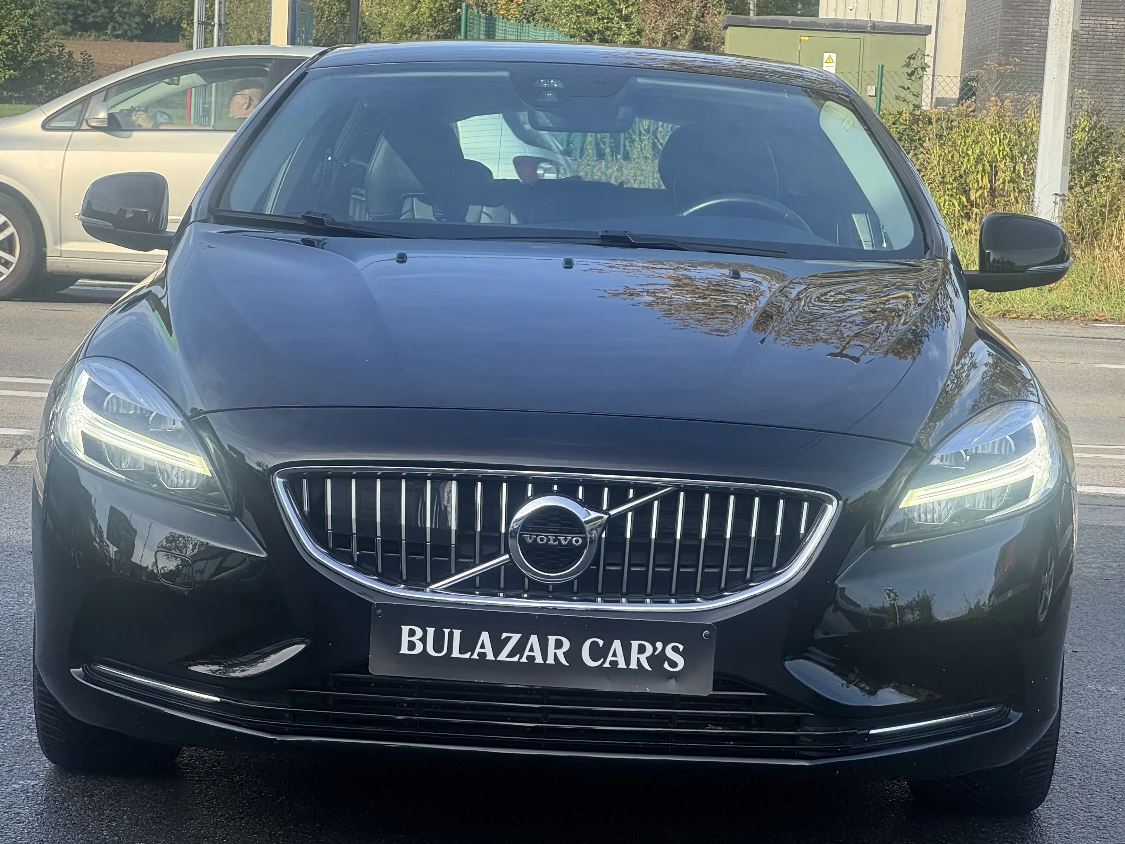 Volvo V40 V40 2.0 D3 Eco Inscription*NAVI*CUIR*LED*FULL CARNET*GARANTIE — photo 2