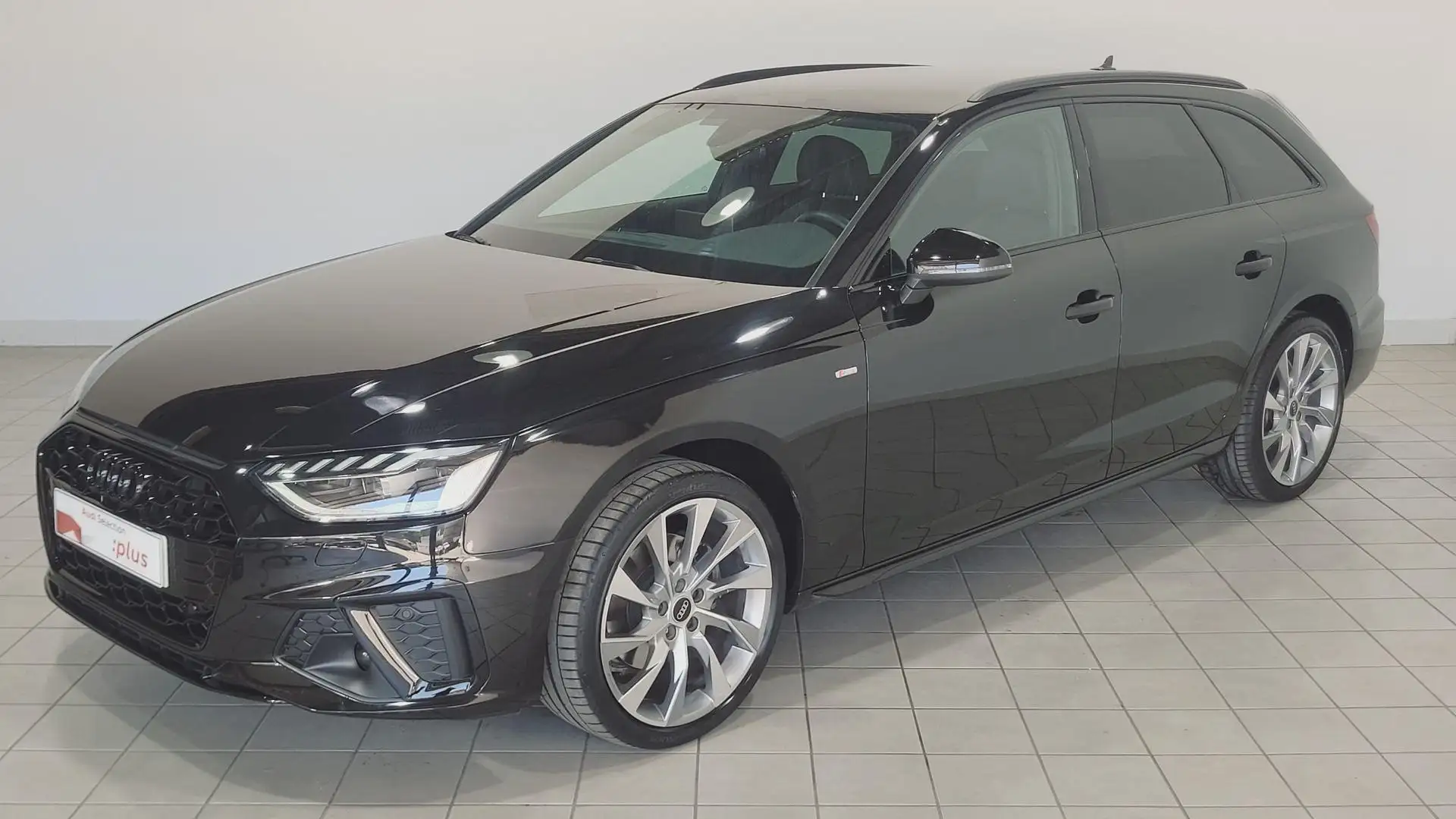 Audi A4 Avant 35 TDI Black line S tronic 120kW - 1