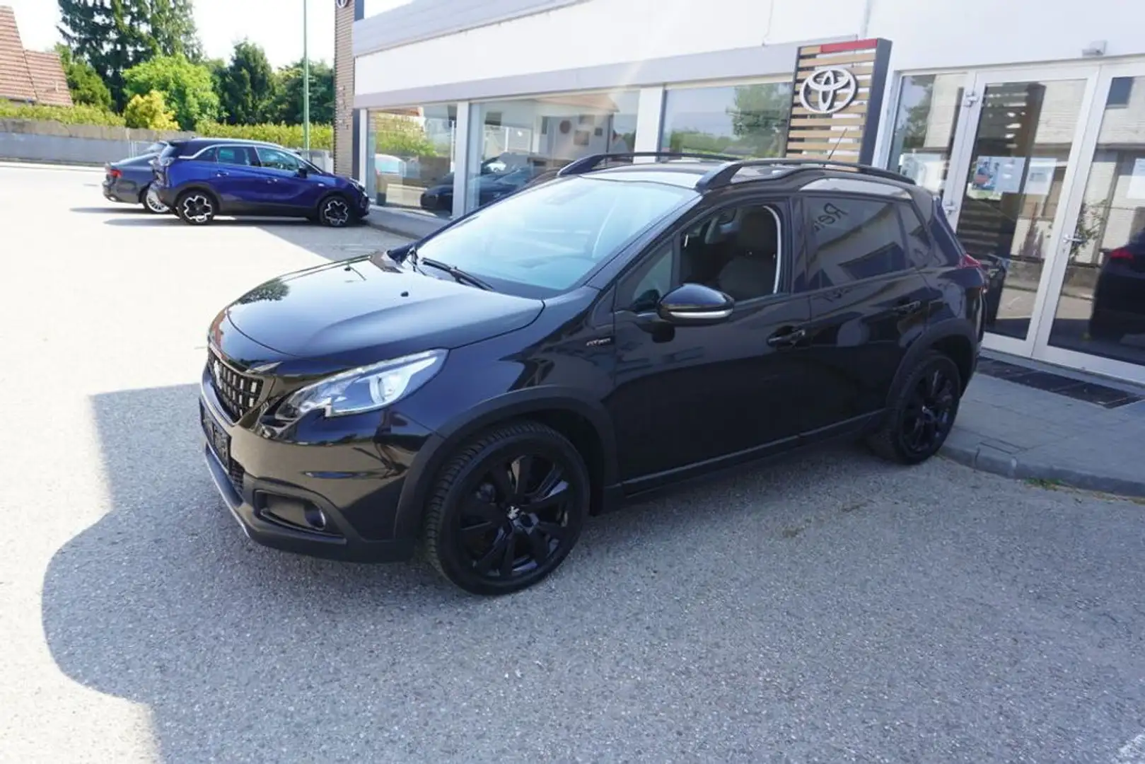 Peugeot 2008 GT-Line Aut. *AHK*SHZ* Schwarz - 2