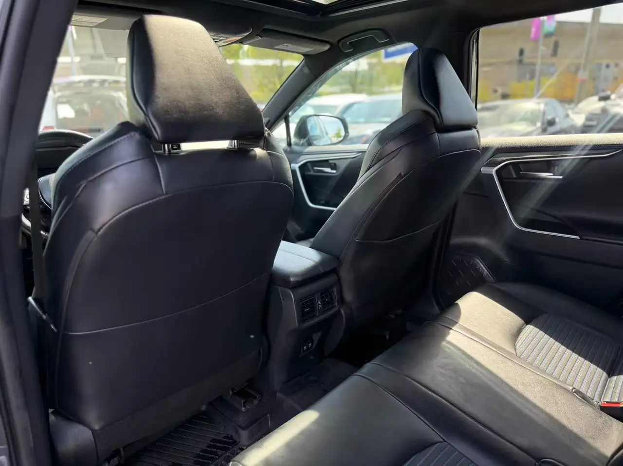 Toyota RAV 4 снимка Toyota RAV 4