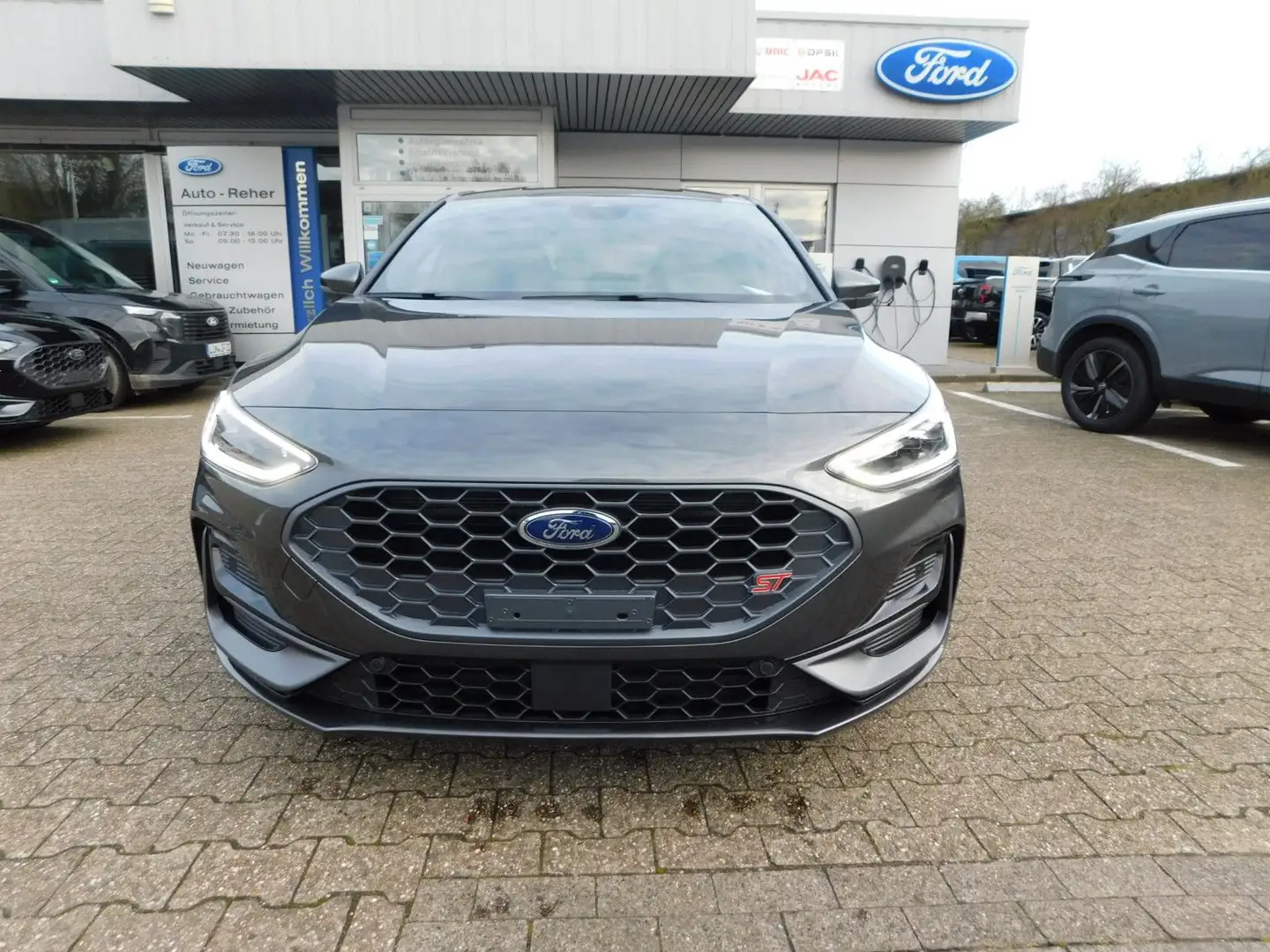 Ford Focus Lim. ST X Autom. HeadUp / Bliss / ACC Grau - 2