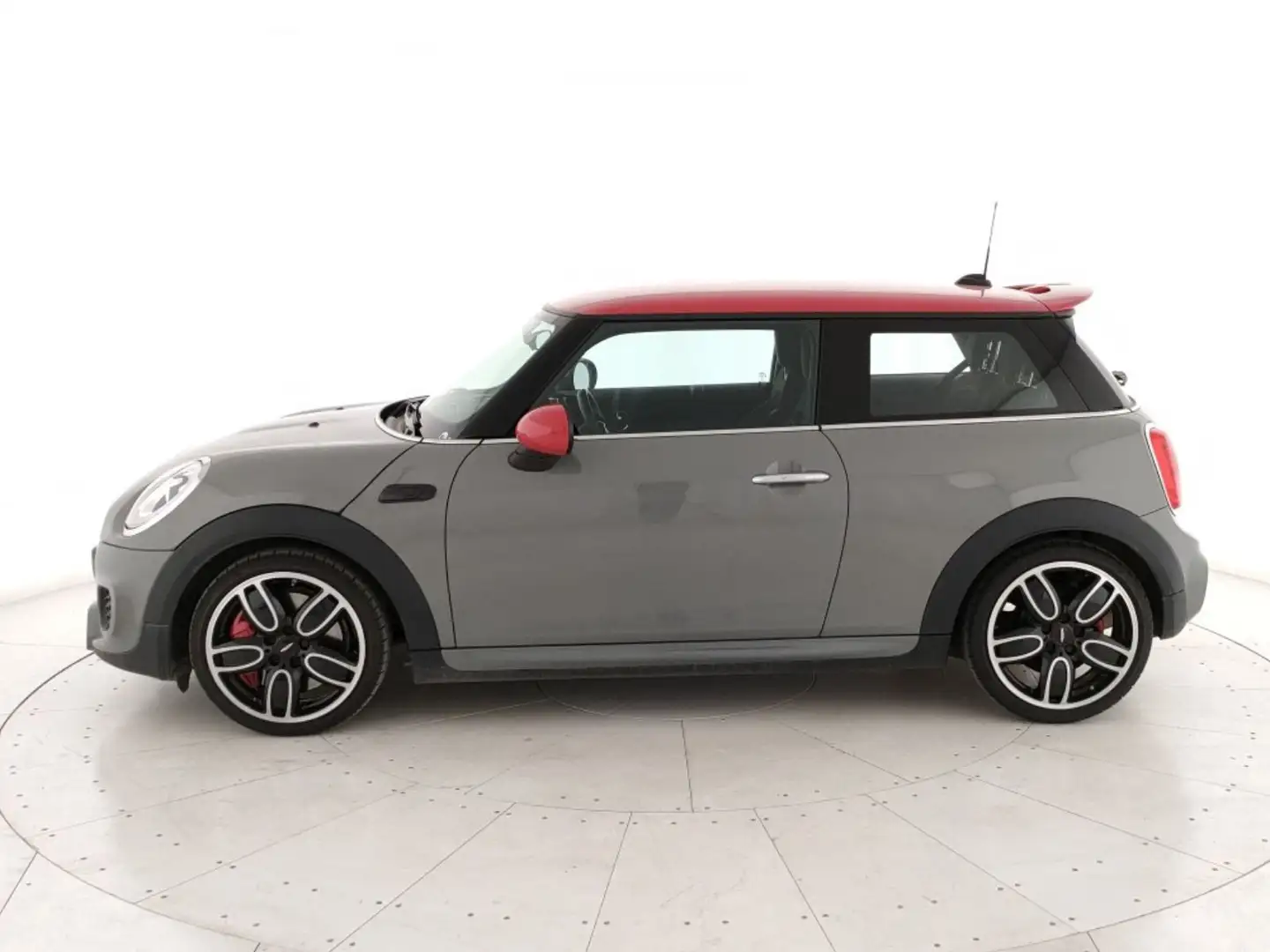 MINI John Cooper Works 2.0 John Cooper Works 3p Šedá - 2