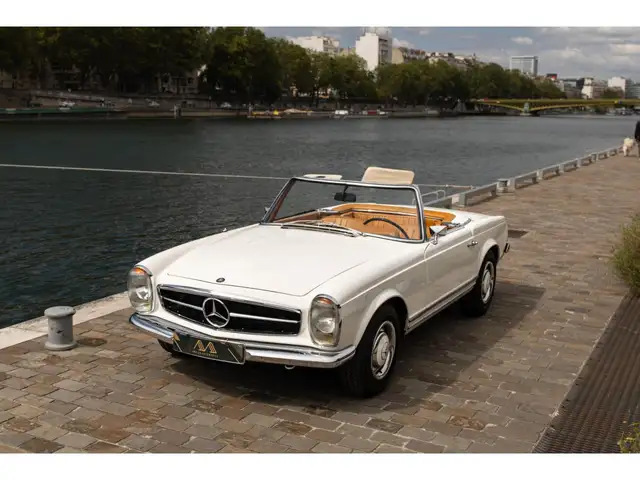 Mercedes-Benz SL 230 230SL // Automatic // moteur refait