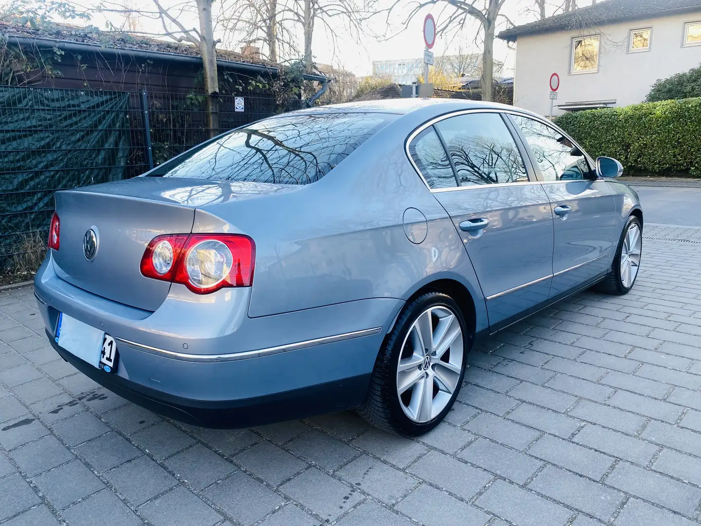 Volkswagen Passat 2.0 TSI KETTE-NEU-TÜV LEDER|NAVI|MFL|SHZ|ALW|EU5 Blue - 2