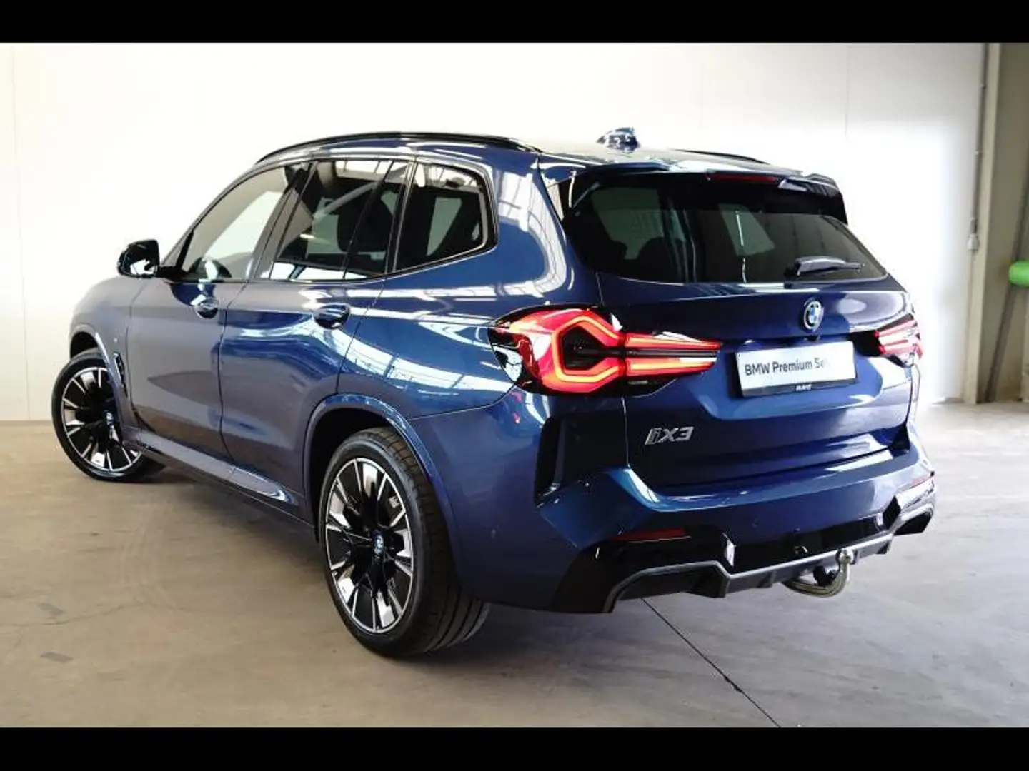 BMW iX3 M Sport \'Impressive\\\' BMW P Blauw - 2