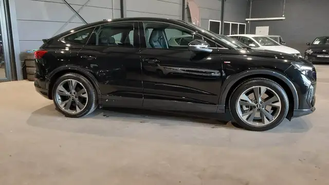 Audi Q4 e-tron 82 kWh 40 S-line Sportback Black pack!
