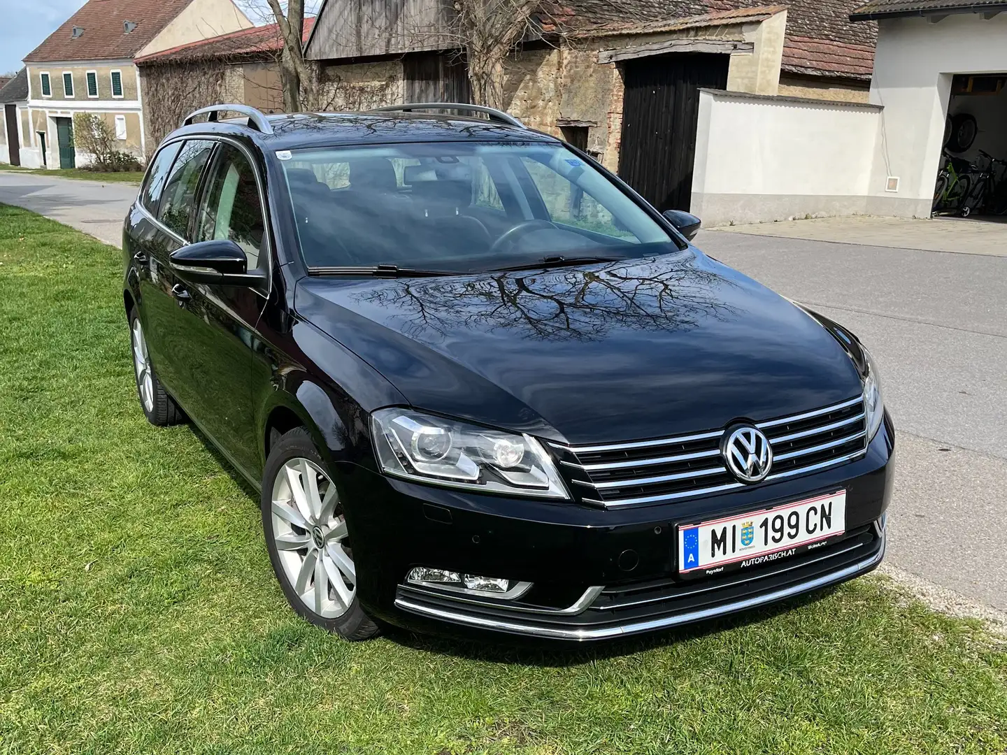 Volkswagen Passat Passat Highline Blue 2,0 TDI Highline Schwarz - 2
