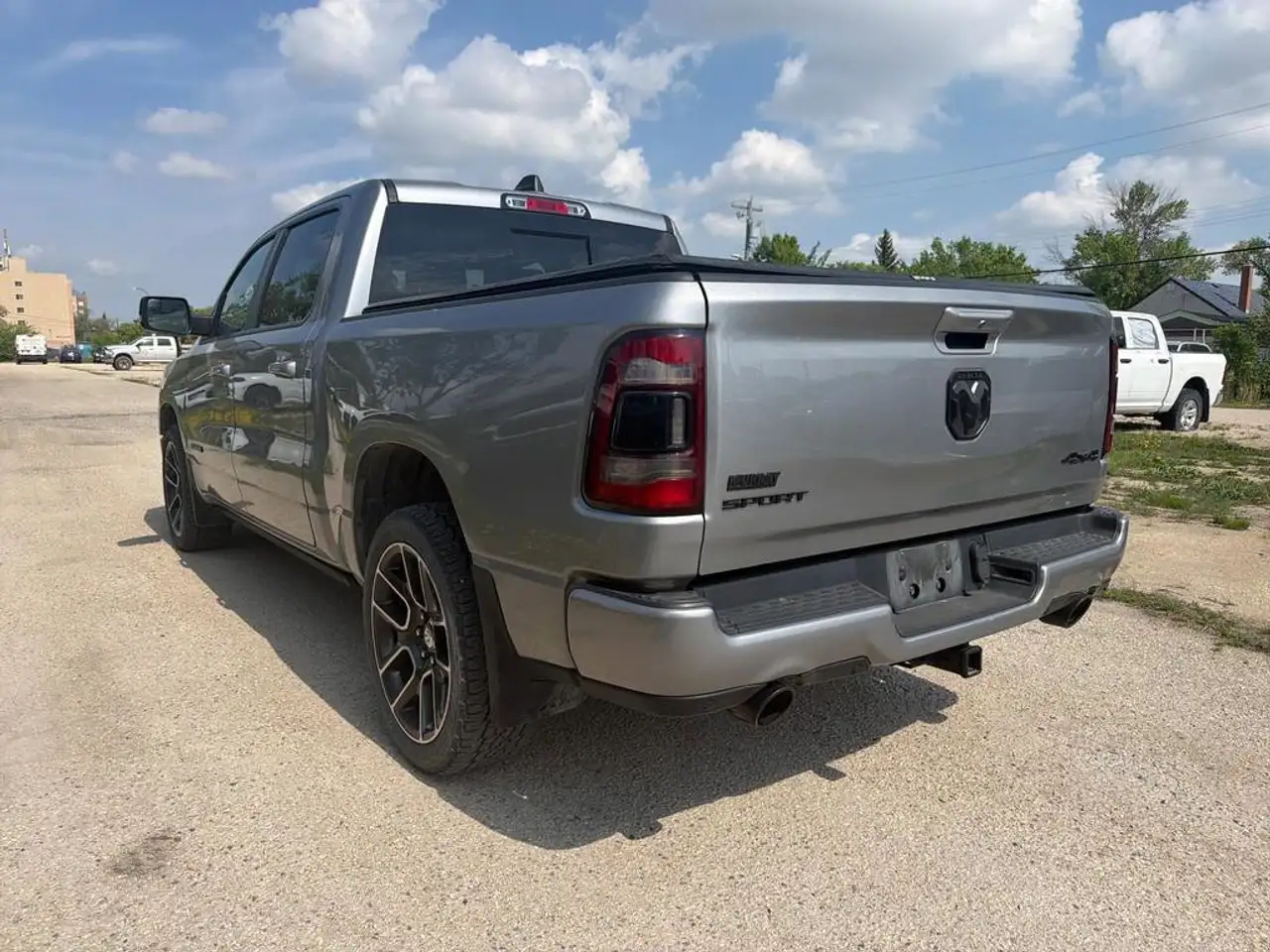 RAM 1500 снимка RAM 1500
