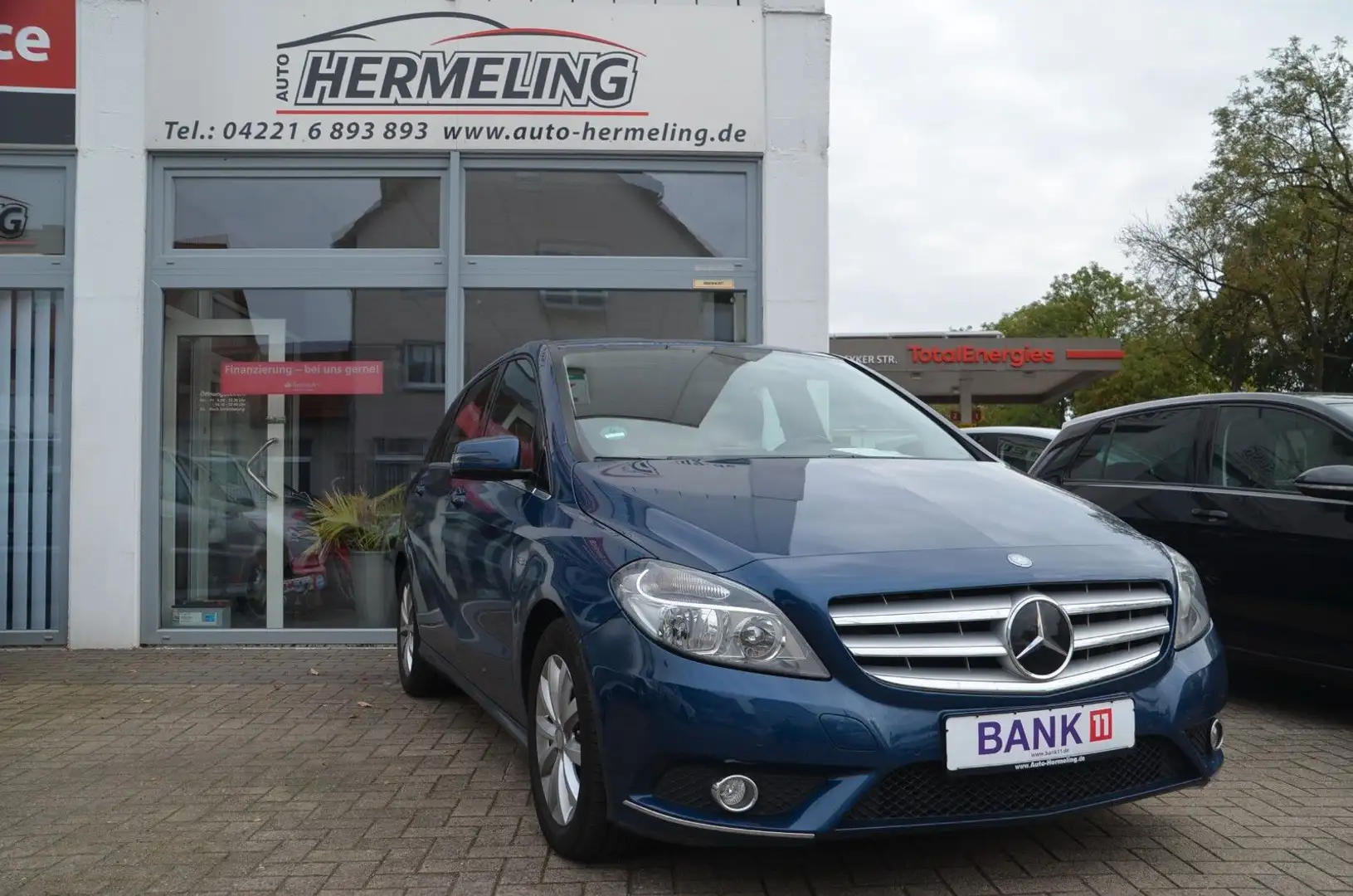 Mercedes-Benz B 180 BE AHK|NAV|SITZHZG|SCHECKHEFT|ALU Blau - 1