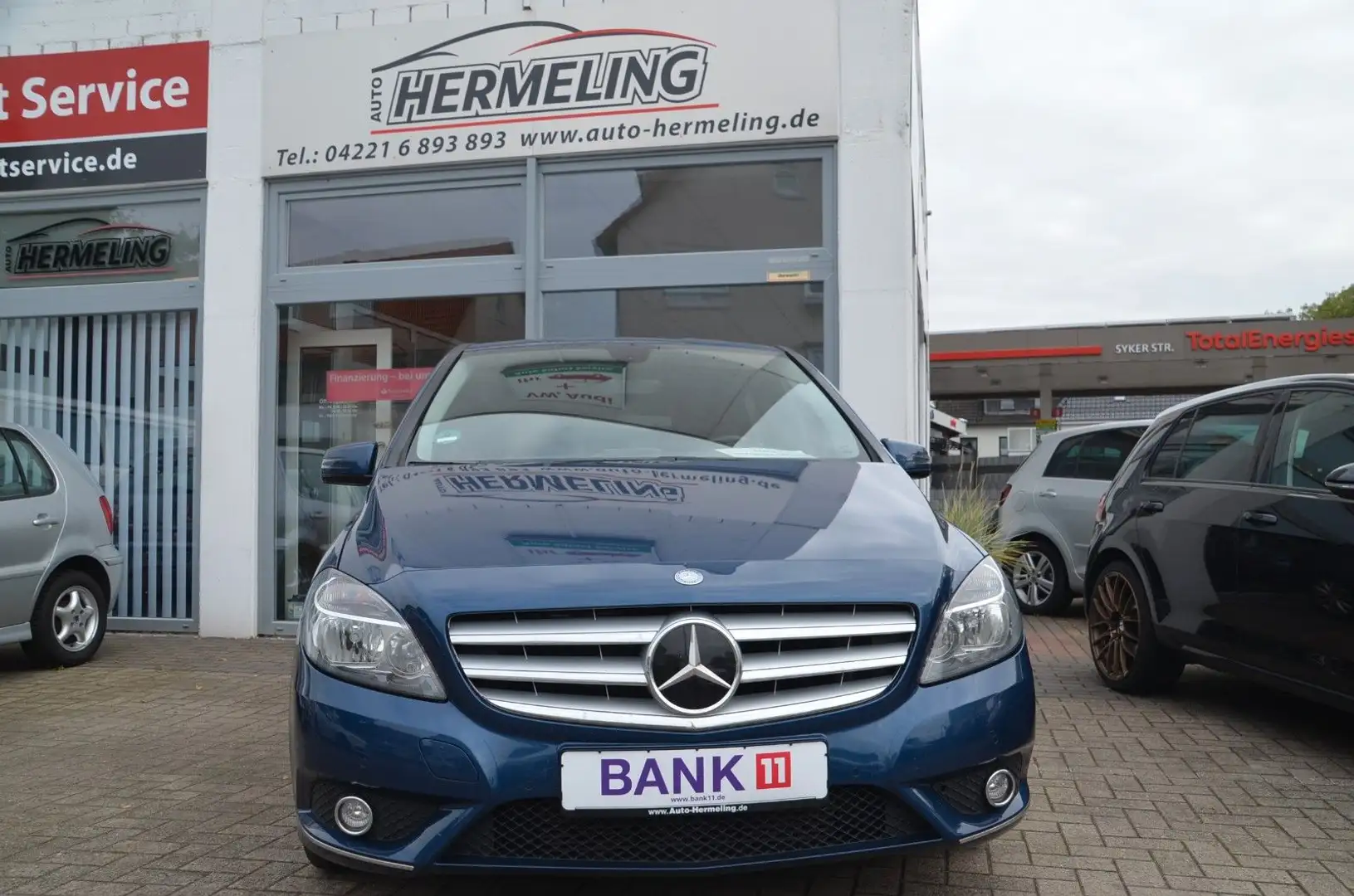 Mercedes-Benz B 180 BE AHK|NAV|SITZHZG|SCHECKHEFT|ALU Blau - 2