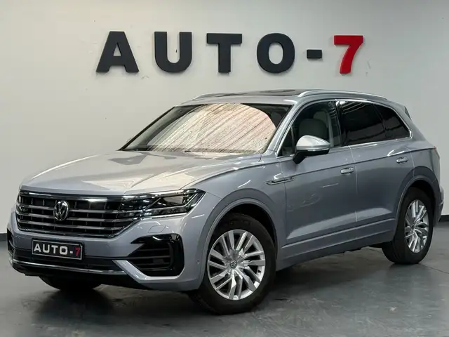 Volkswagen Touareg 3.0 TDi V6 SCR 4Mo R-Line 2020!