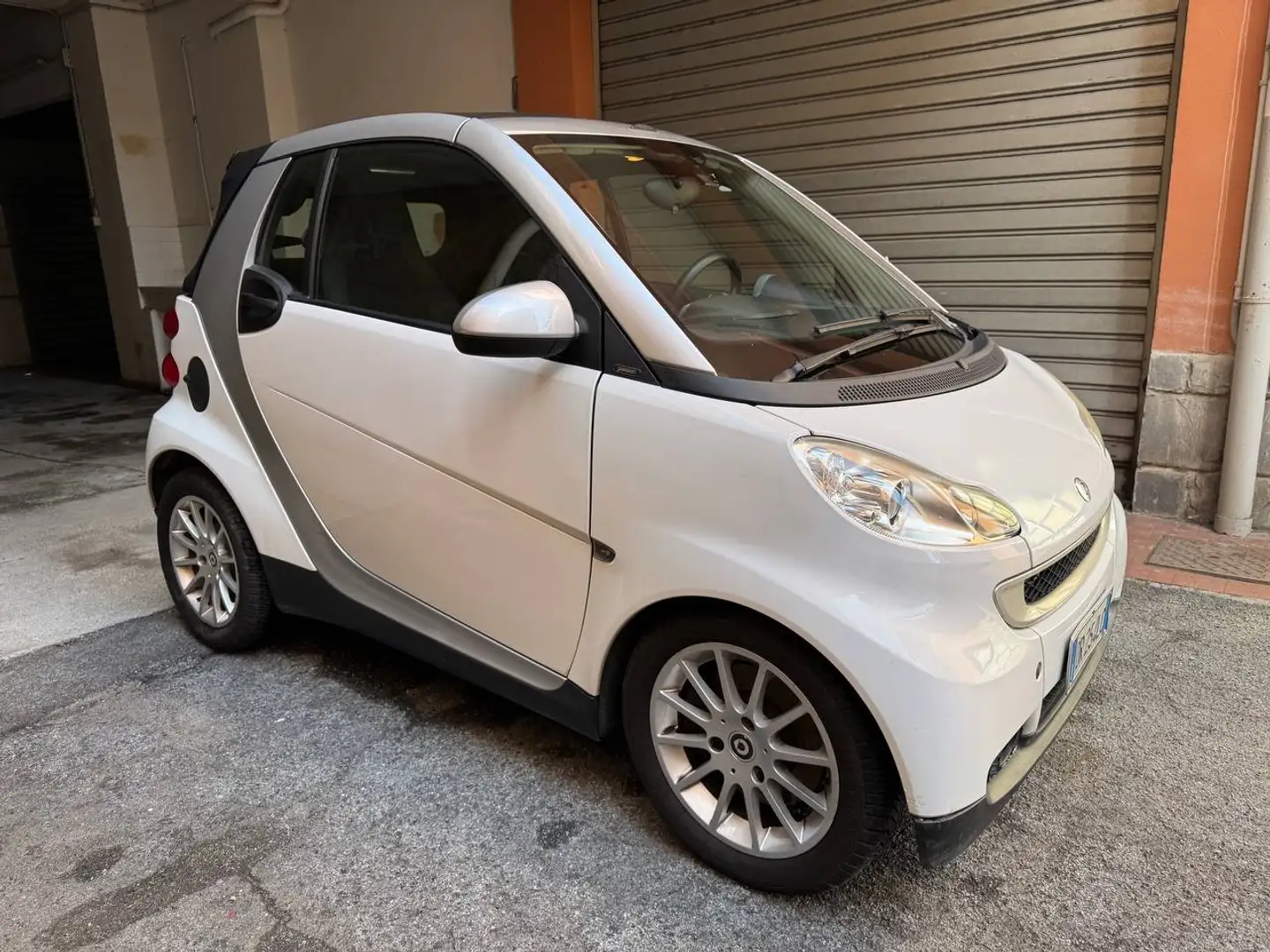 smart forTwo Fortwo II 2007 Cabrio Cabrio 1.0 Passion 71cv Bianco - 1
