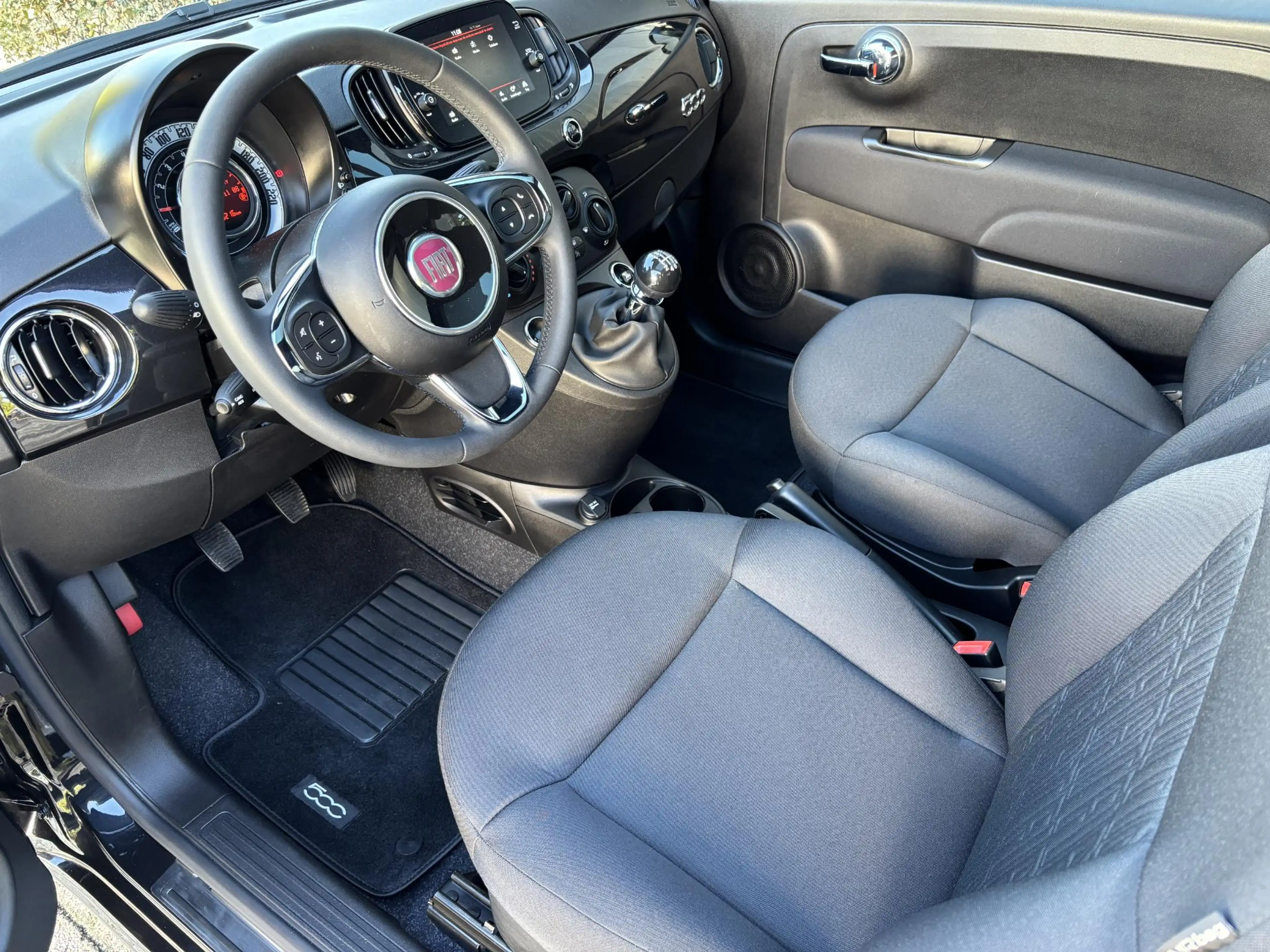 Fiat 500 70pk Hybrid Dolcevita Finale | Panoramadak | Apple — photo 7