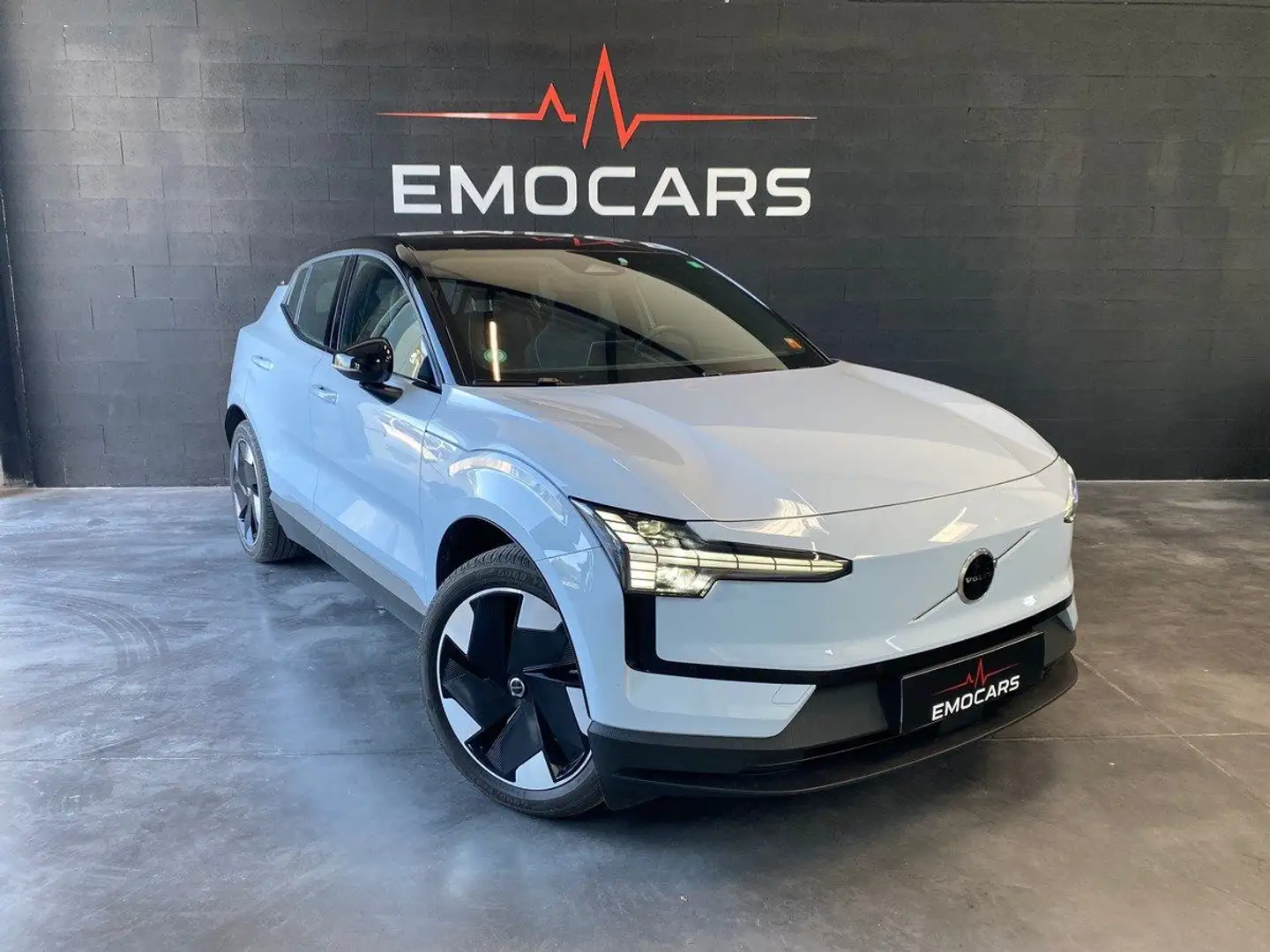 Volvo EX30 electric Bleu - 1