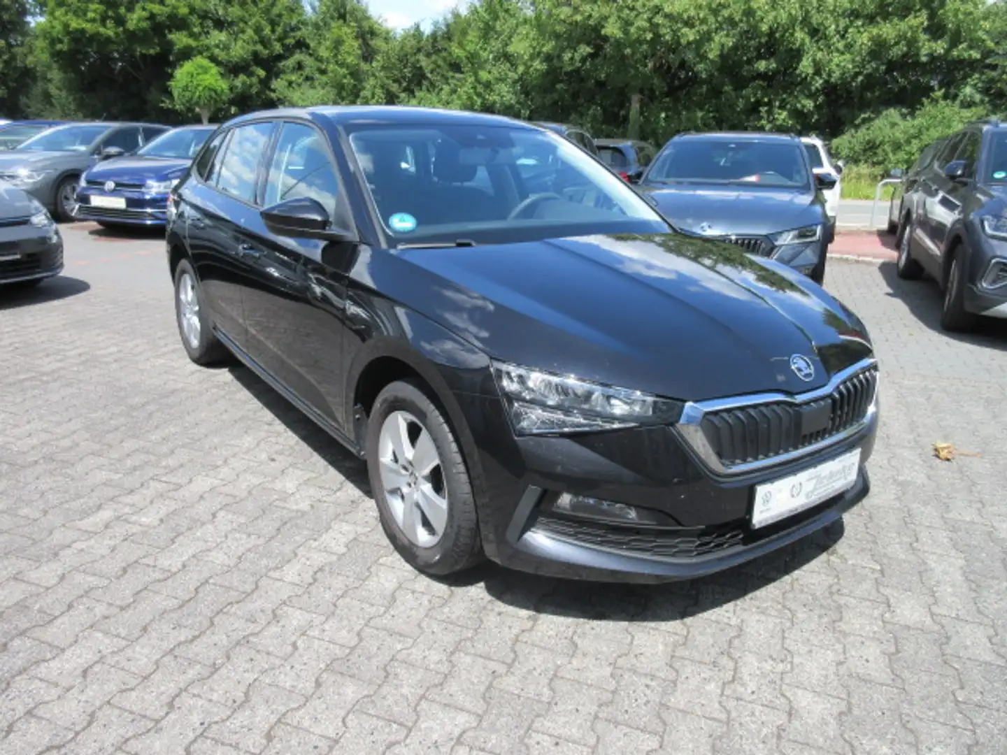 Skoda Scala COOL PLUS 1.0 TSI KLIMA APP APS SITZHEIZUNG DAB+ Schwarz - 1