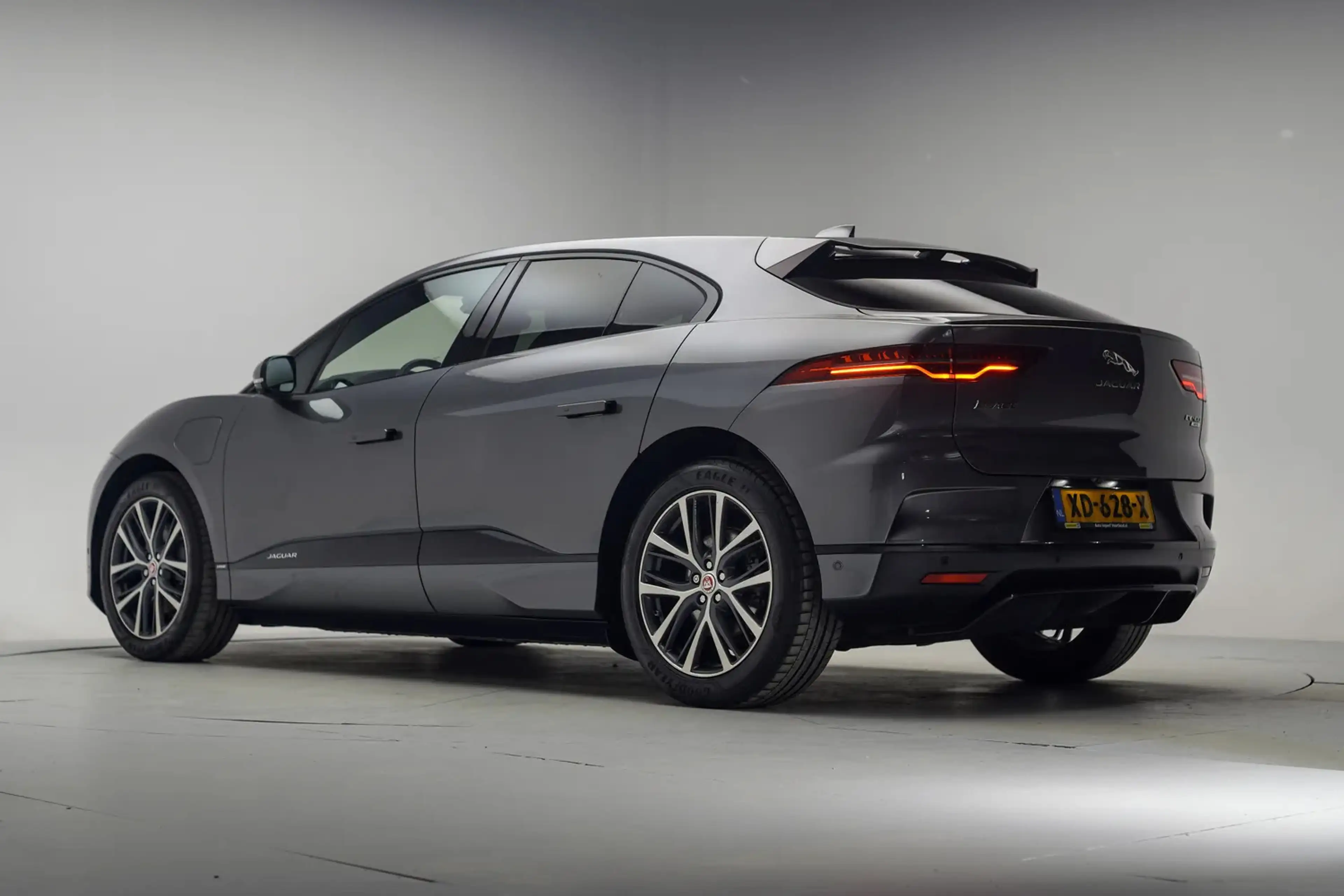 Jaguar I-Pace EV400 HSE 90kWh [ Panorama Navi Apple/Android Adap — photo 3