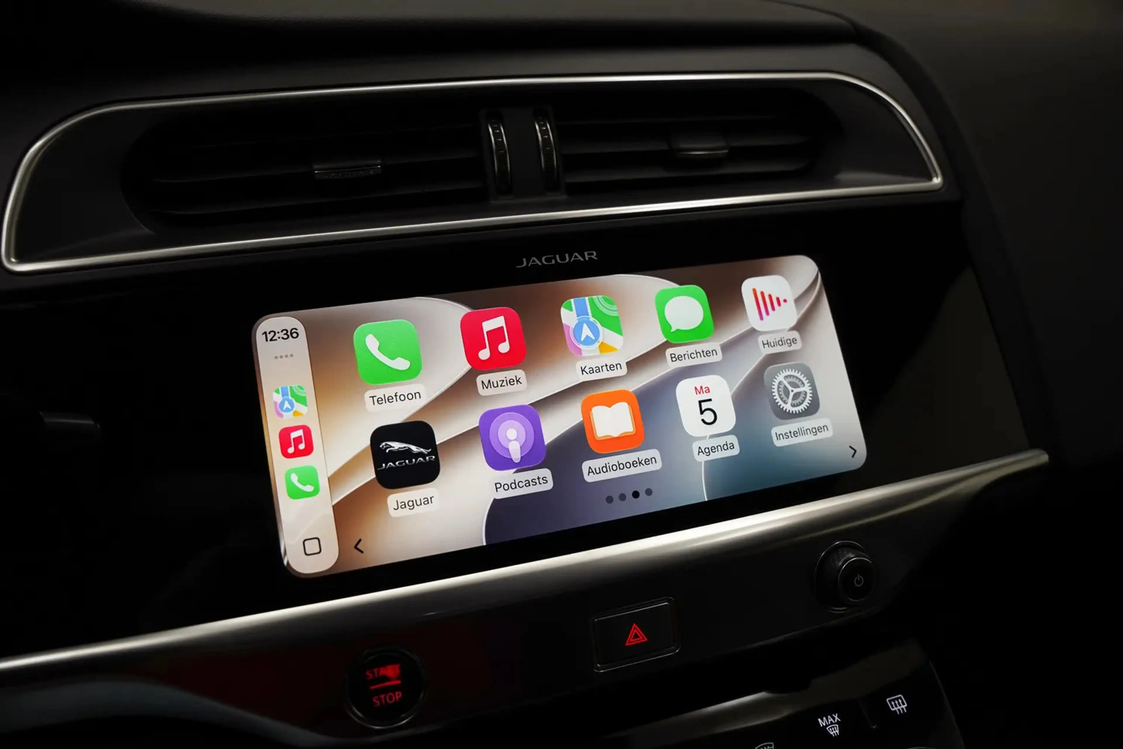 Jaguar I-Pace EV400 HSE 90kWh [ Panorama Navi Apple/Android Adap — photo 5