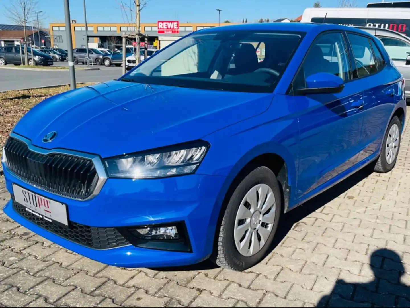 Skoda Fabia Essence 1.0TSI Blau - 1