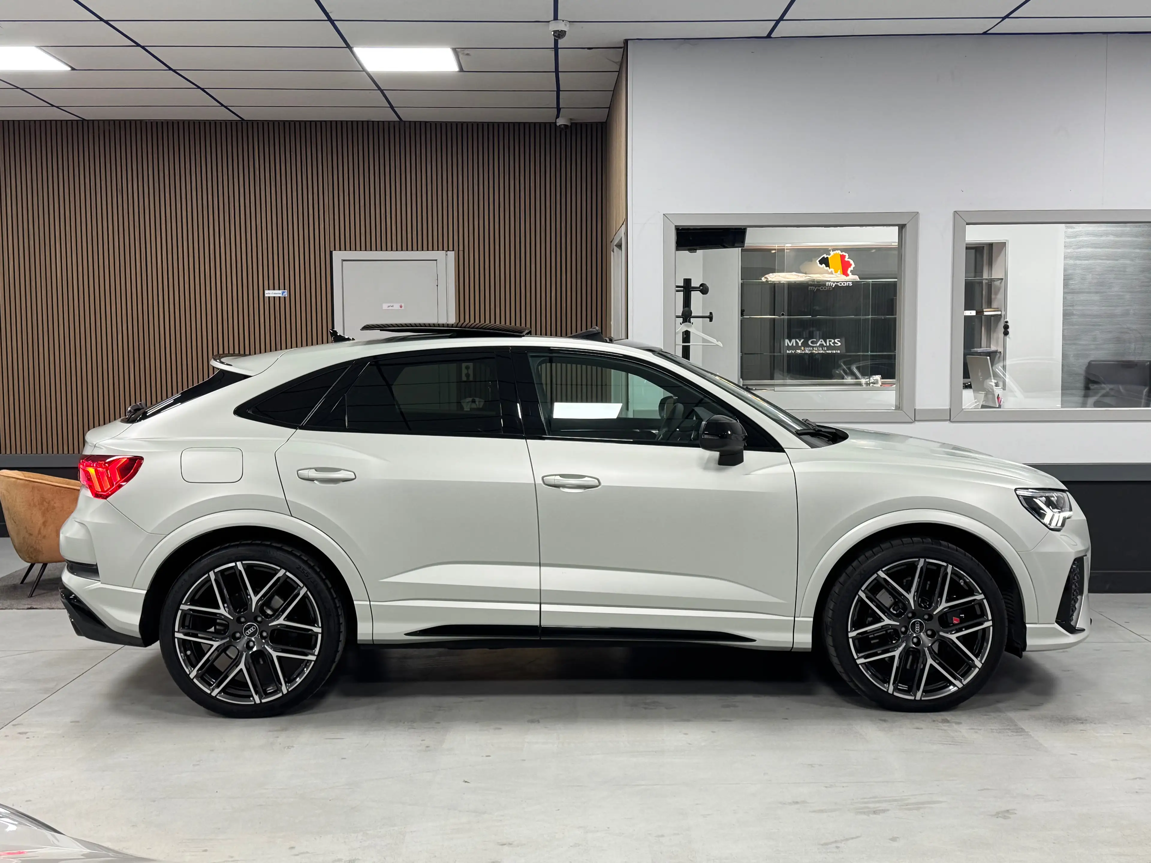 Audi RS Q3 Sportback Exclusive Sieges Daytona Carbone Color Original — photo 8