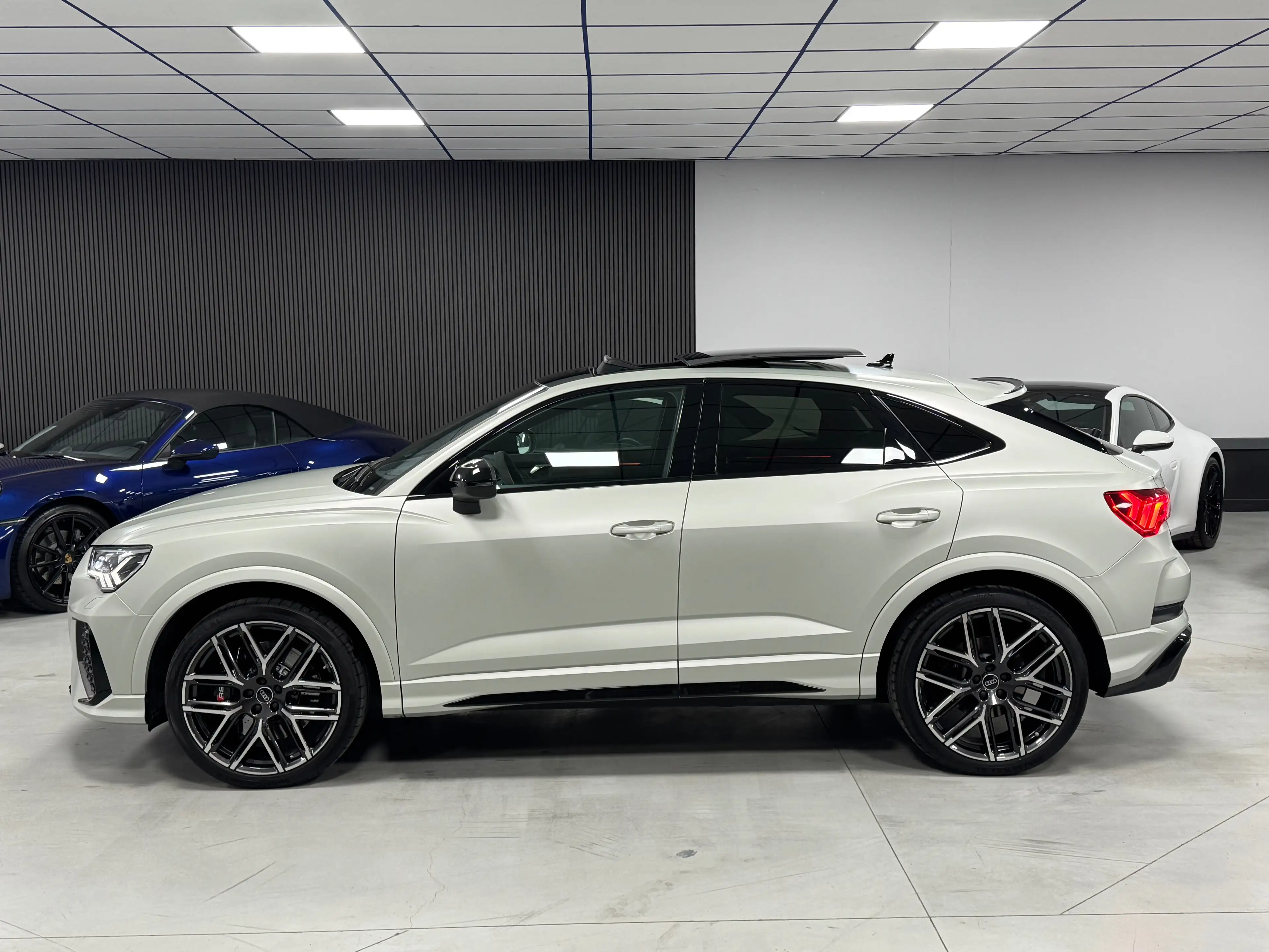 Audi RS Q3 Sportback Exclusive Sieges Daytona Carbone Color Original — photo 5