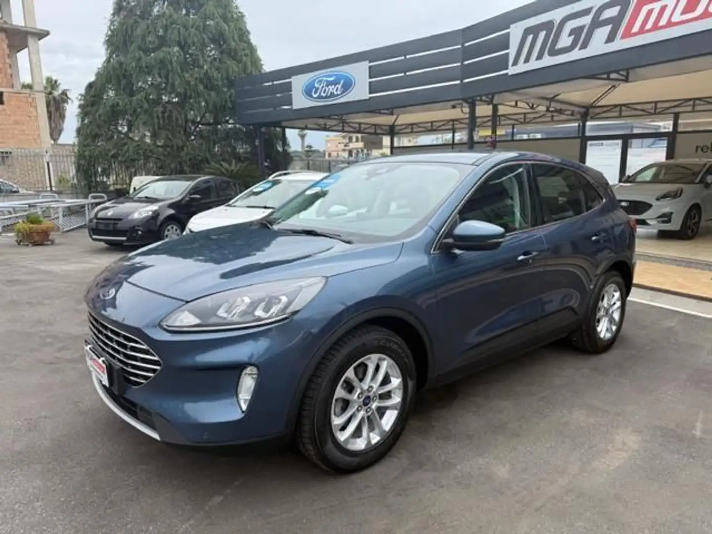 Ford Kuga 1.5 ecoblue Titanium 2wd 120cv auto Bleu - 1