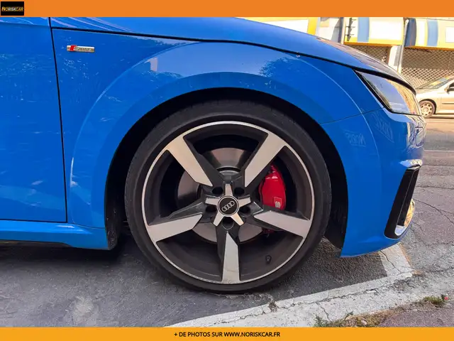 Audi TT view 12