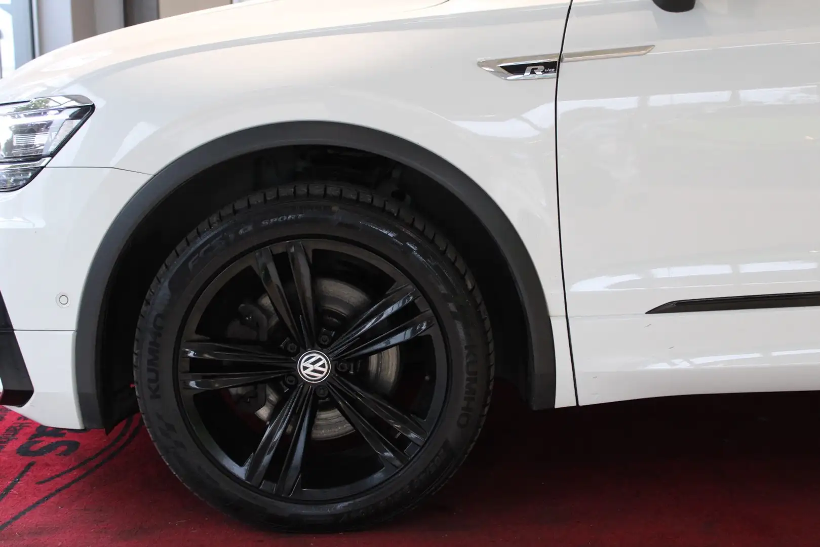 Volkswagen Tiguan 2.0 TDI R-Line/Highline 4Motion TÜV NEU Weiß - 2