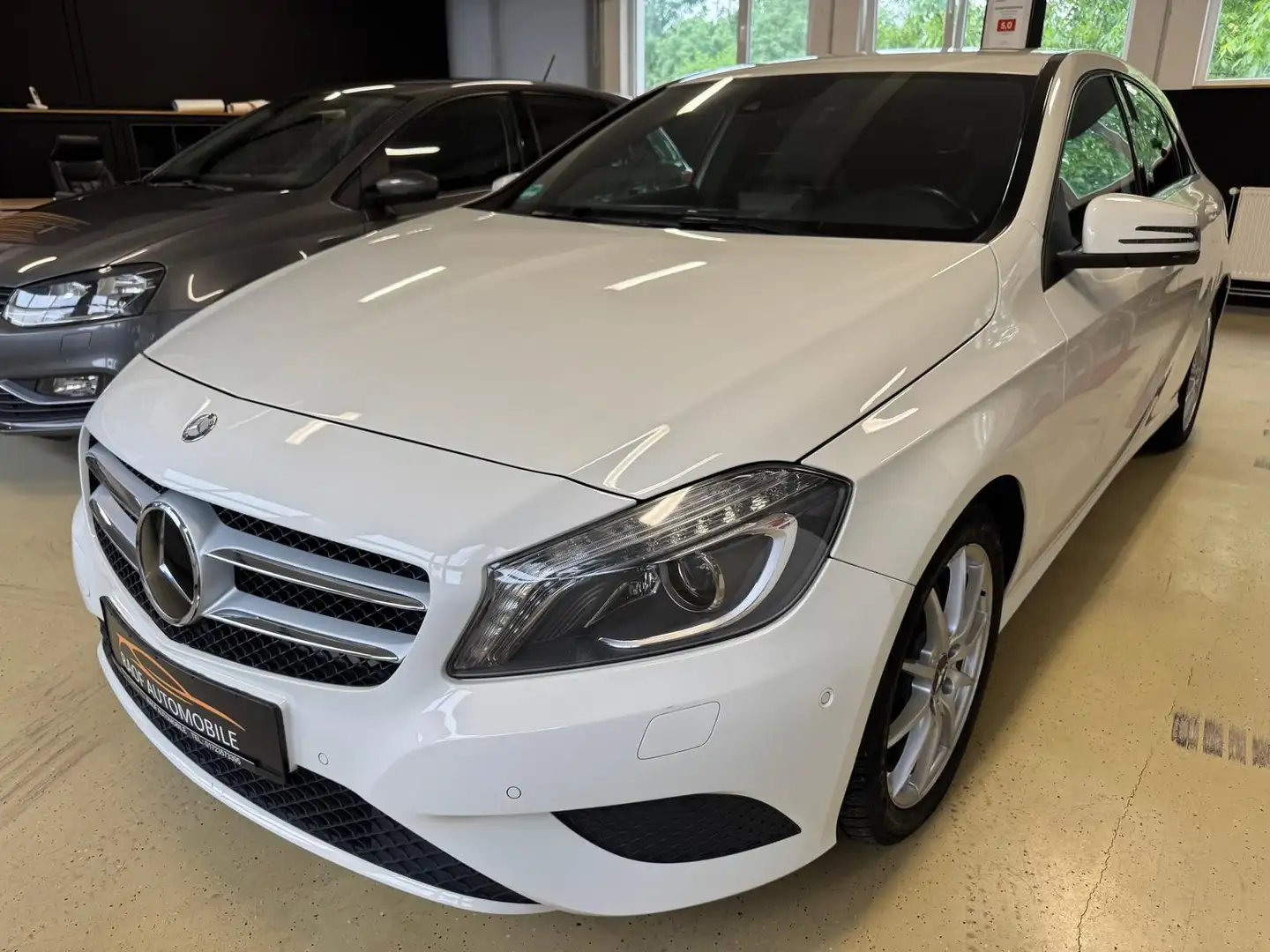 Mercedes-Benz A 250 2.0 CGI BI-XENON KAMERA SPORTSITZE NAVI Blanc - 1