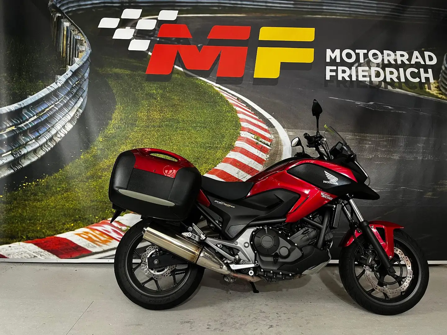 Honda NC 750 XA ABS [1. HAND|SERVICE NEU] Rood - 1