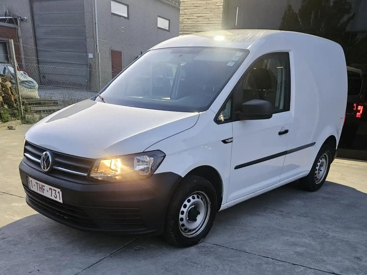 Volkswagen Caddy 1.9 TDi Millennial Blanc - 1