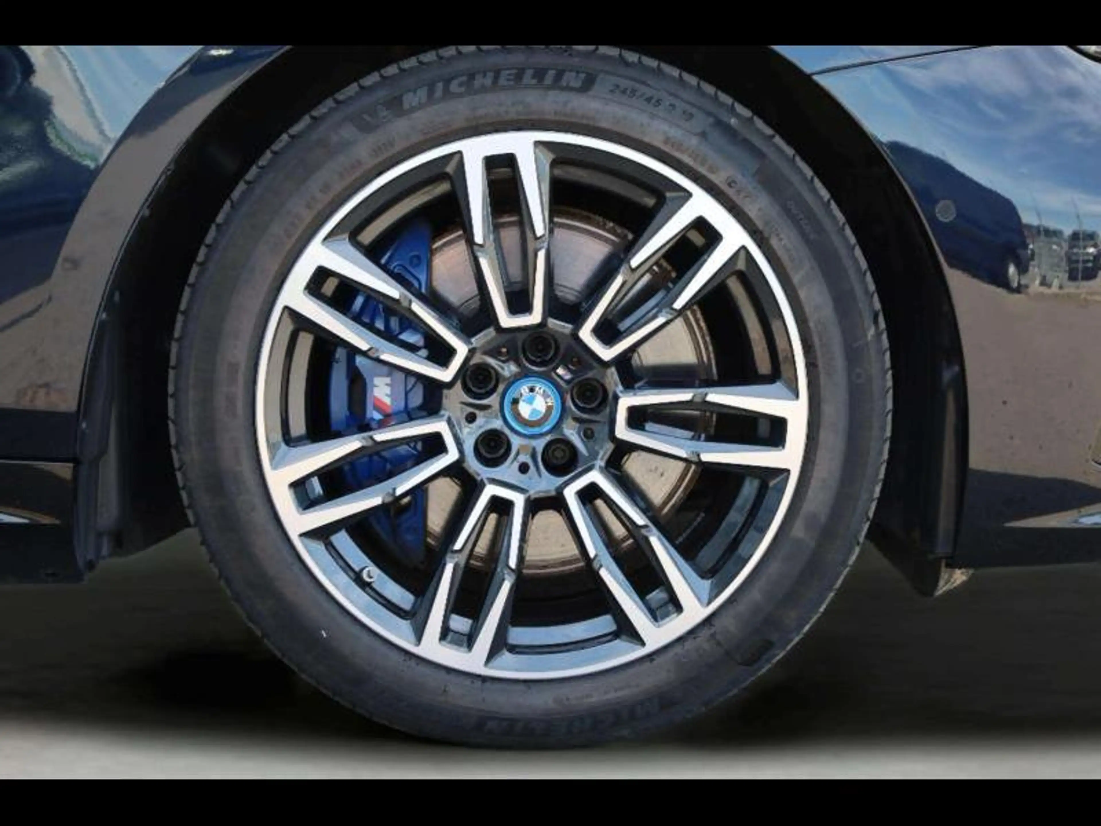 BMW i5 eDrive40 Berline Kit M Sport — photo 9