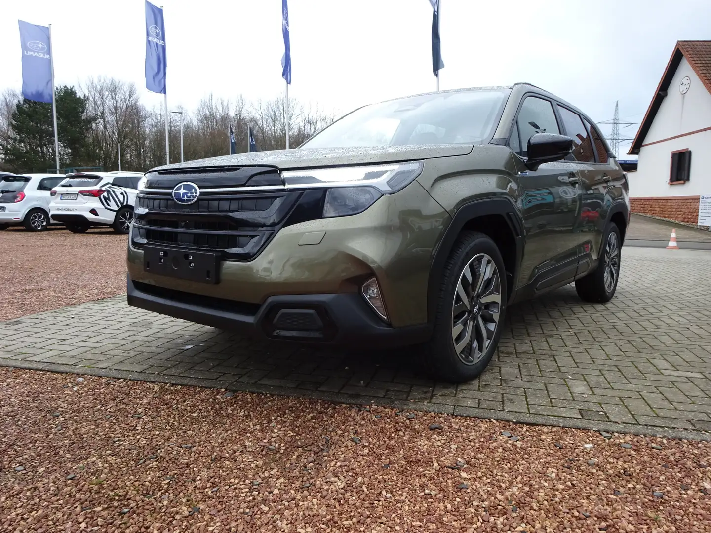 Subaru Forester 2.0ie Lineartronic Platinum 2025 Modell Verde - 1
