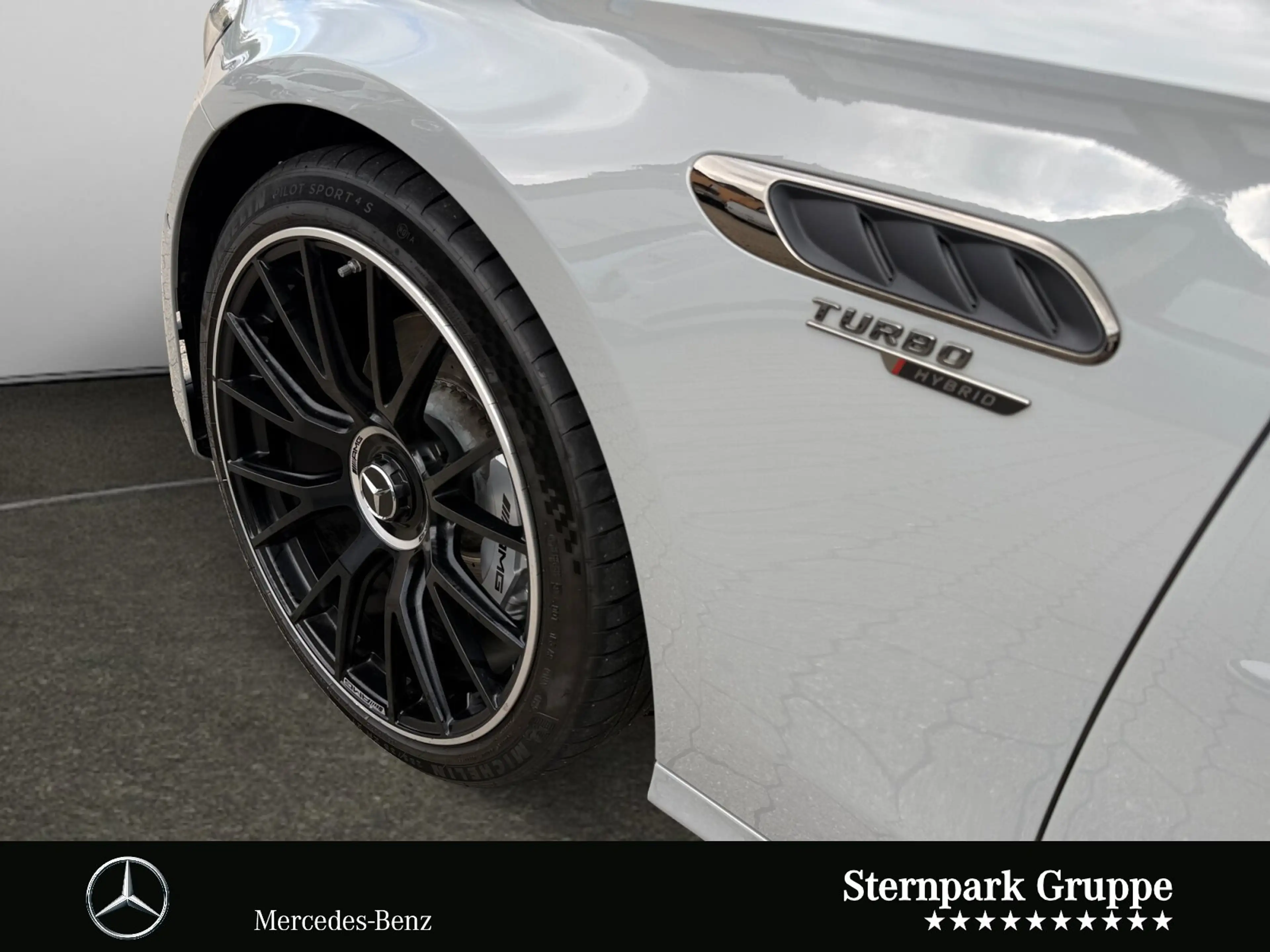 Mercedes-Benz E 53 AMG Mercedes-AMG E 53 HYBRID 4MATIC+ T-Modell Premium — photo 14