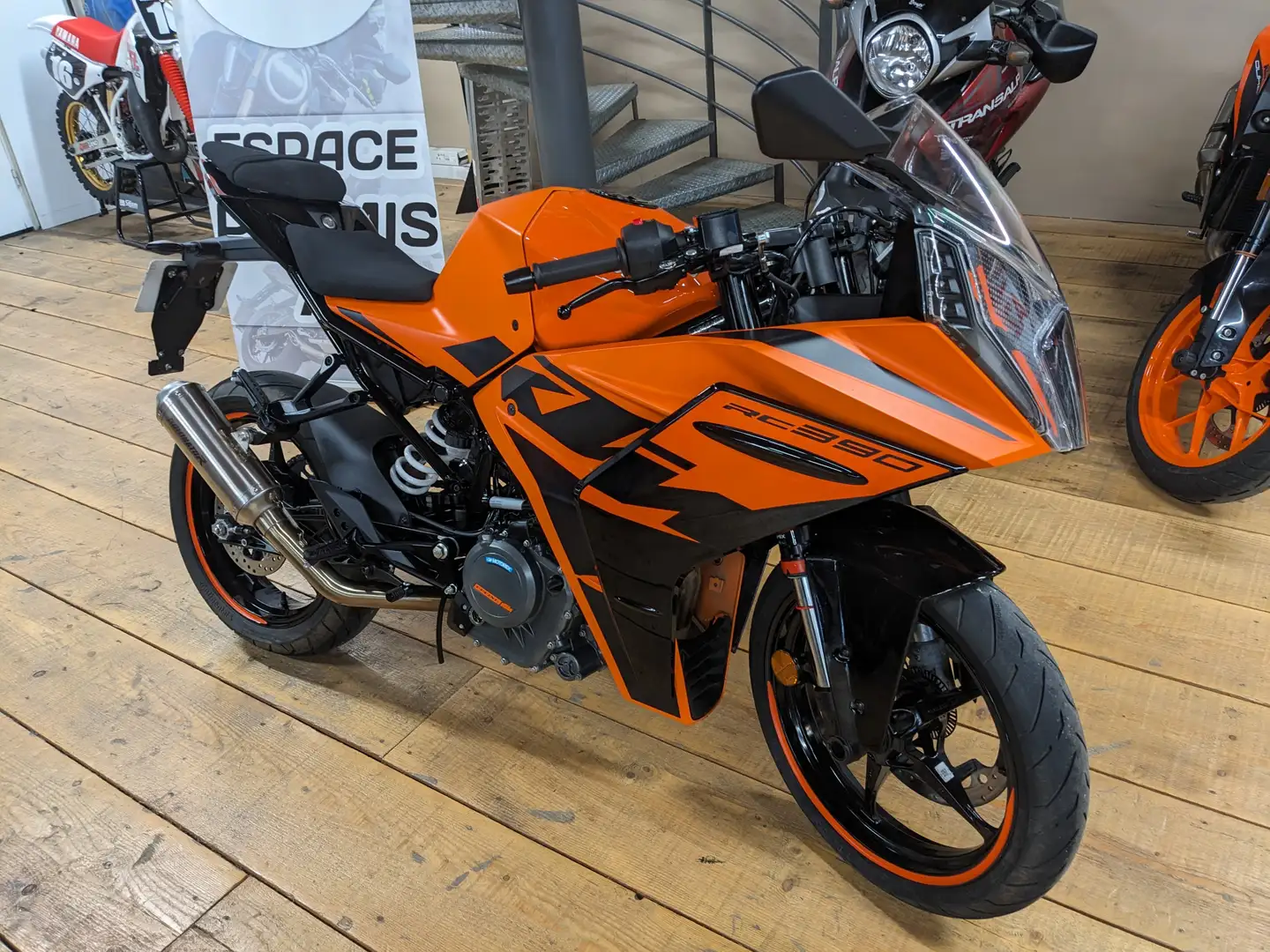 KTM RC 390 Orange - 1